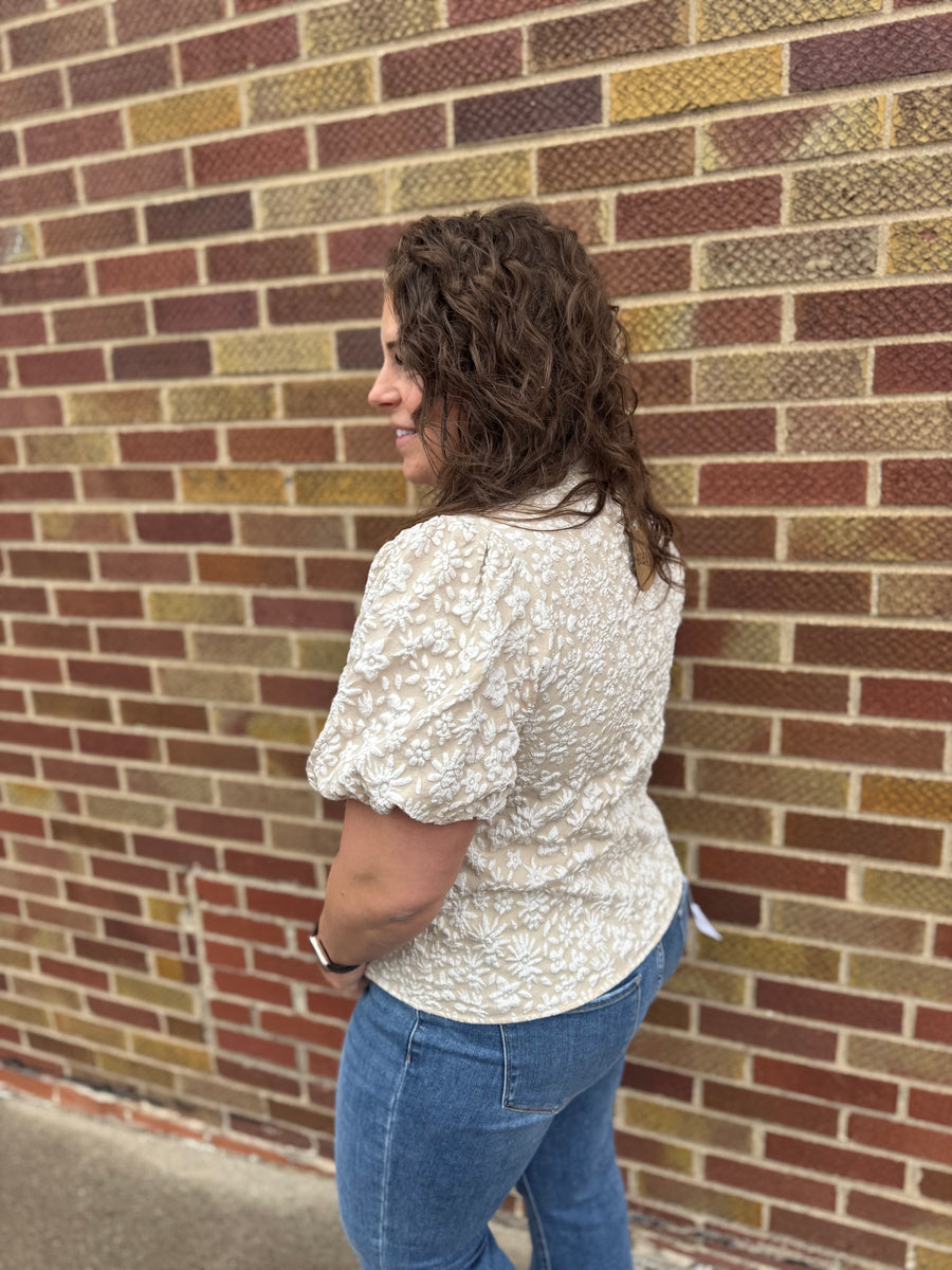 Floral Textured Balloon Sleeve Top