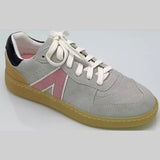 Vesta Sneaker