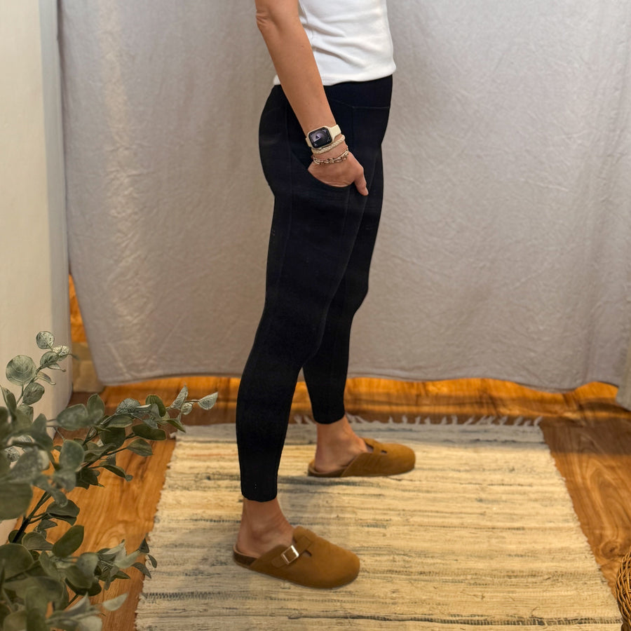 Nylon Ribbed Leggings w/Side Pocket