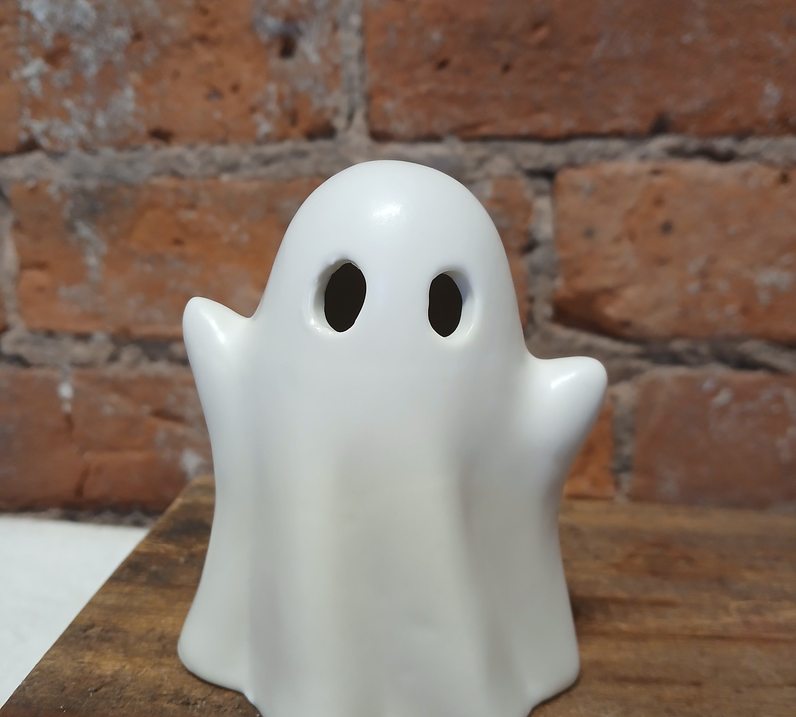 Ghost Figurine 3.38”
