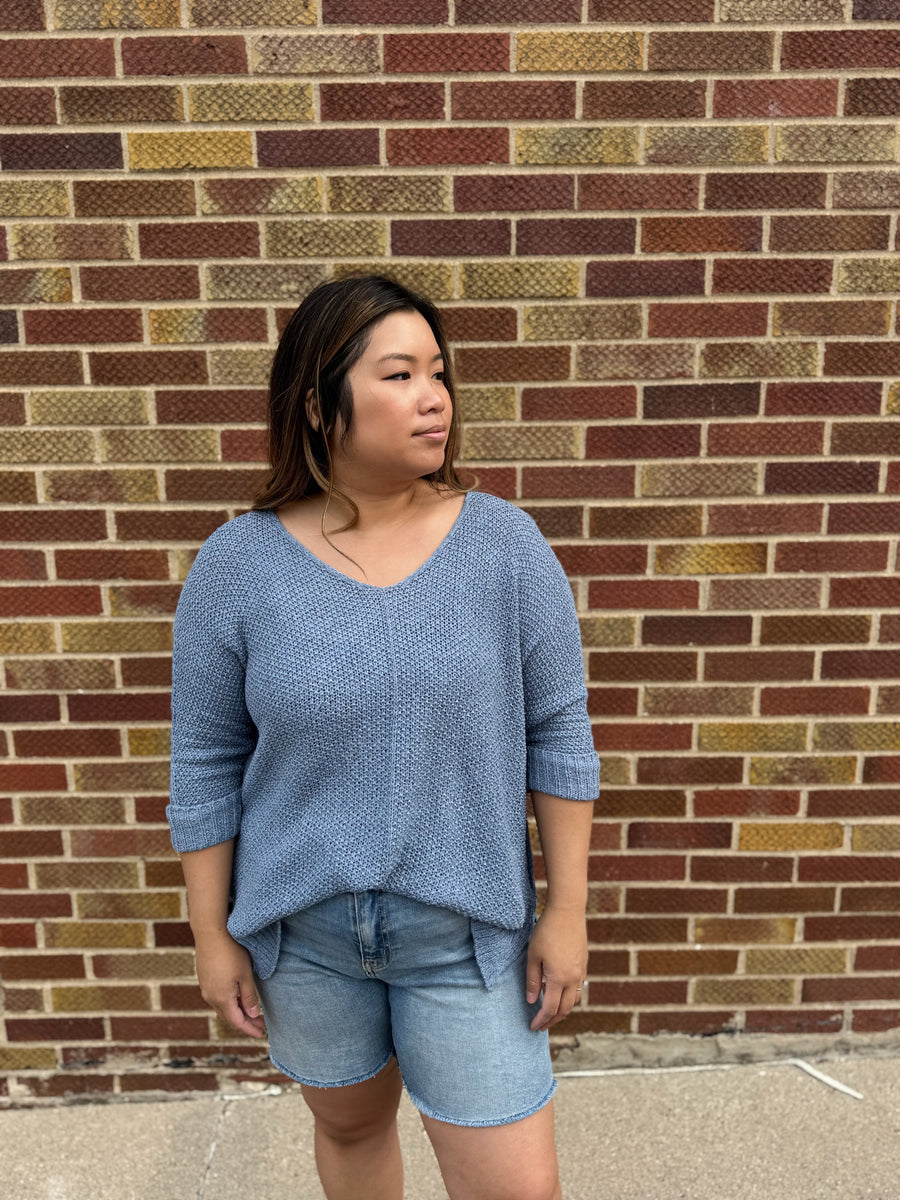 Chic Crew Neck Knit Sweater