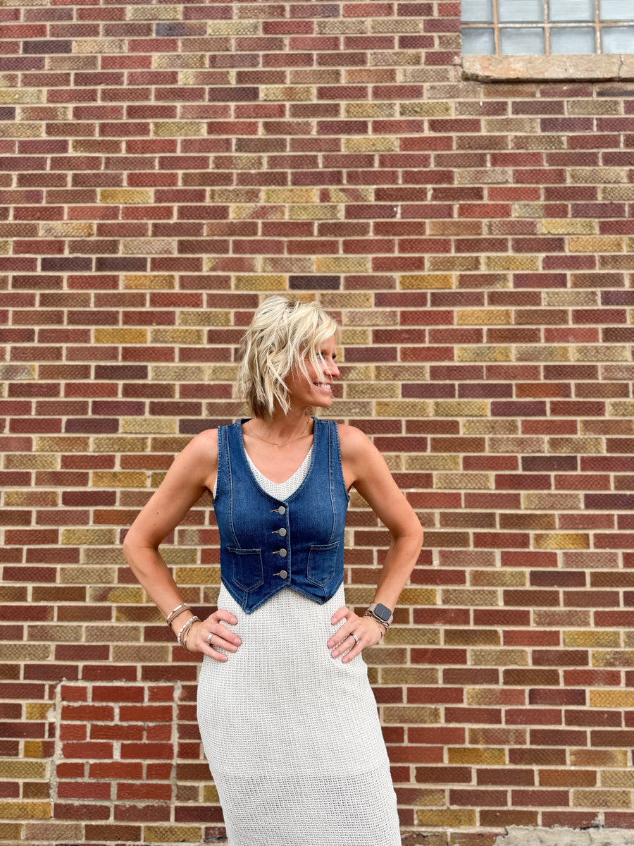Sleeveless Knit Textured Midi Dress