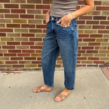 Judy Blue Petite Marlow Arc Barrel Jean