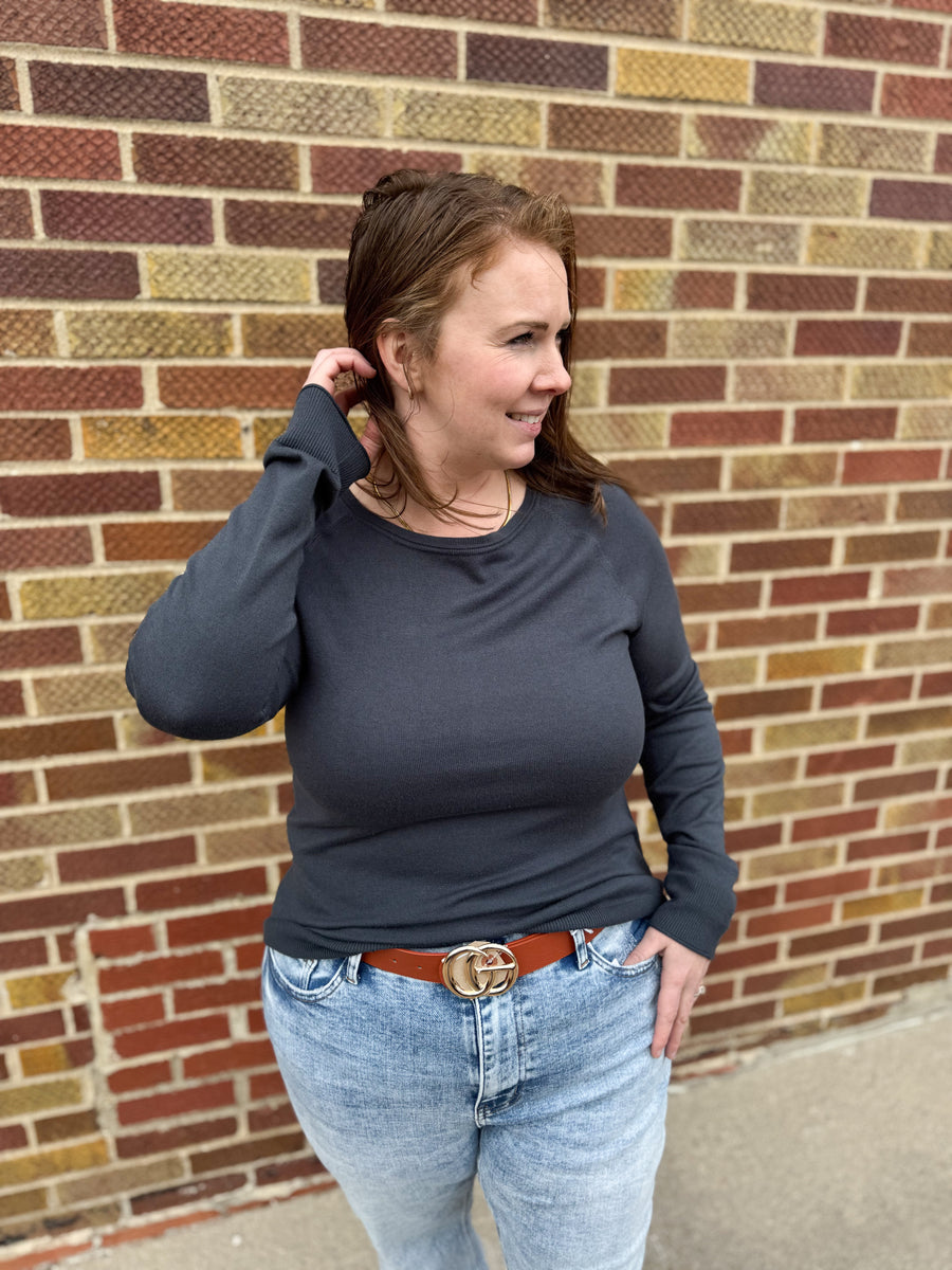 Plus Round Neck Raglan Sweater