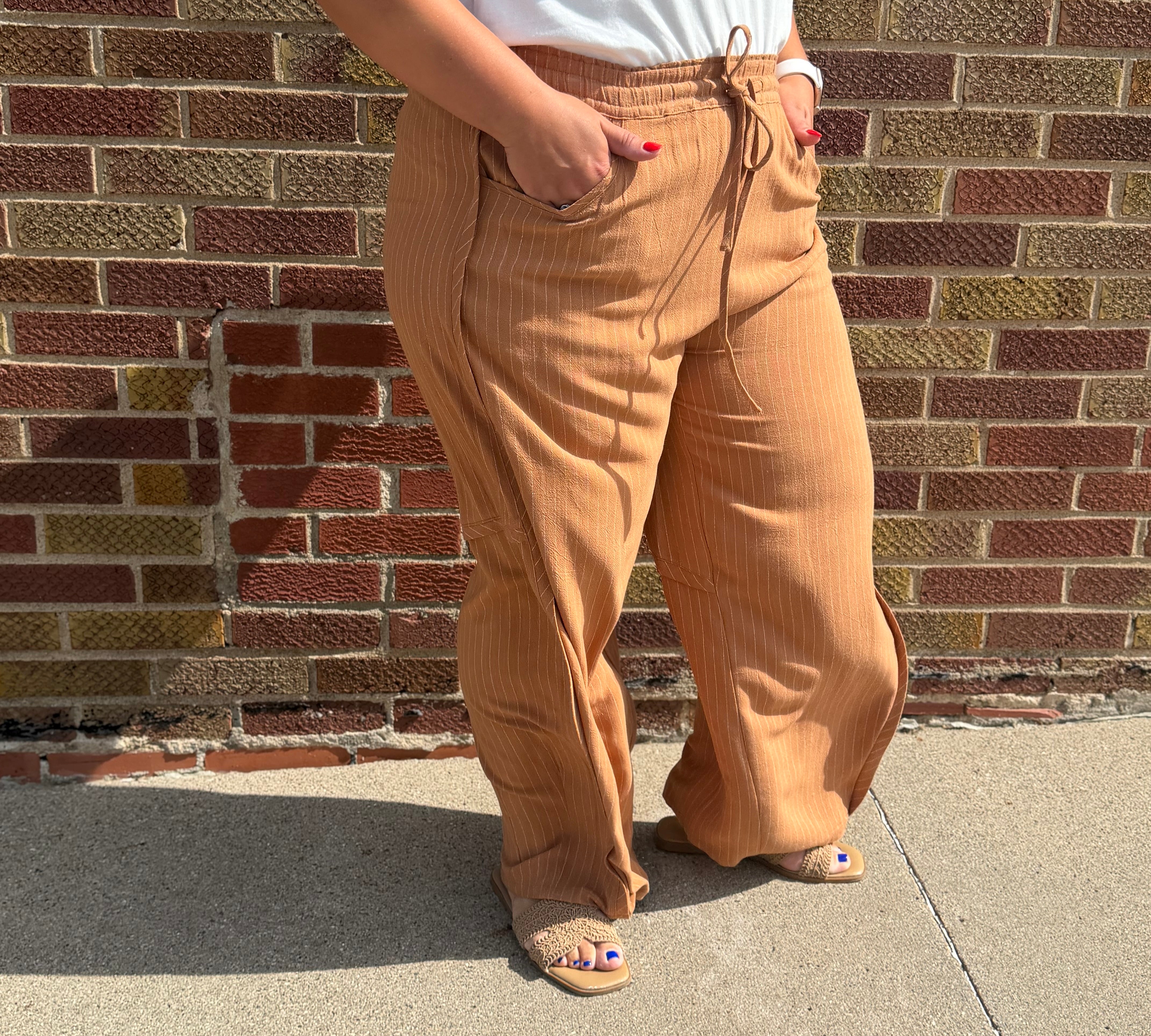 Plus Relaxed Stripe Barrel Pants w/Pockets