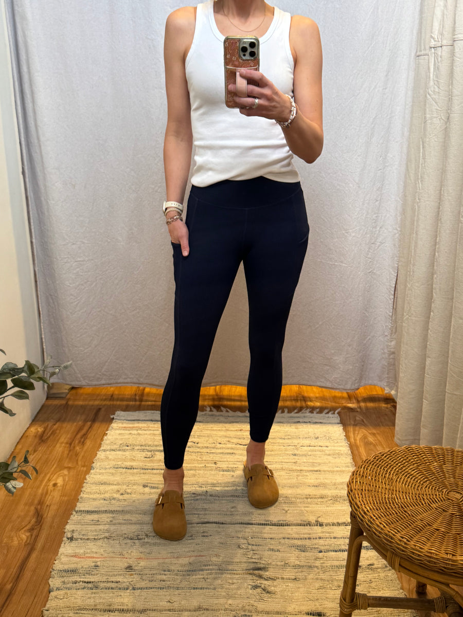 Nylon Ribbed Leggings w/Side Pocket