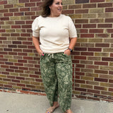 Plus Floral Printed Cropped Straight Pant