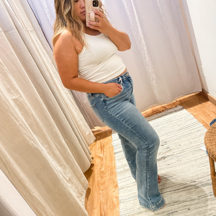 Seamless Waistband Bootcut Vervet Jeans