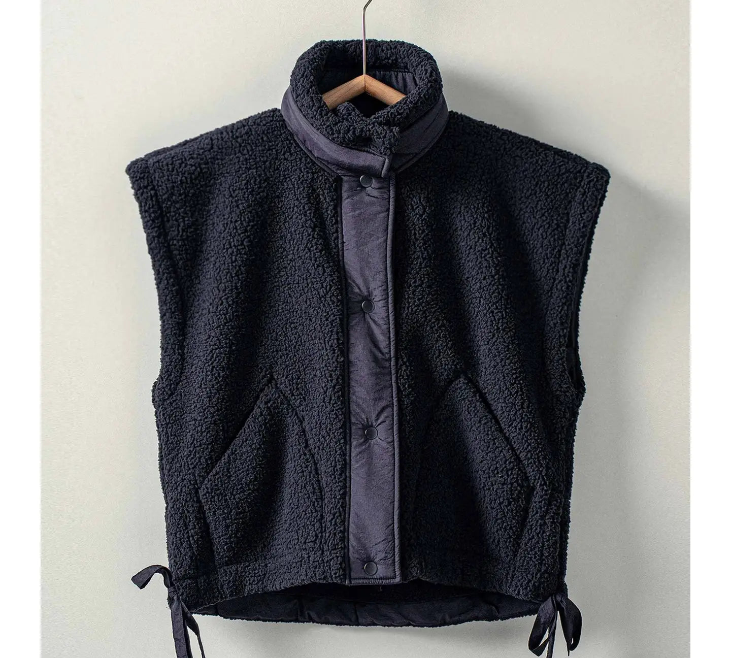 Quilted Collar Boxy Sherpa Vest