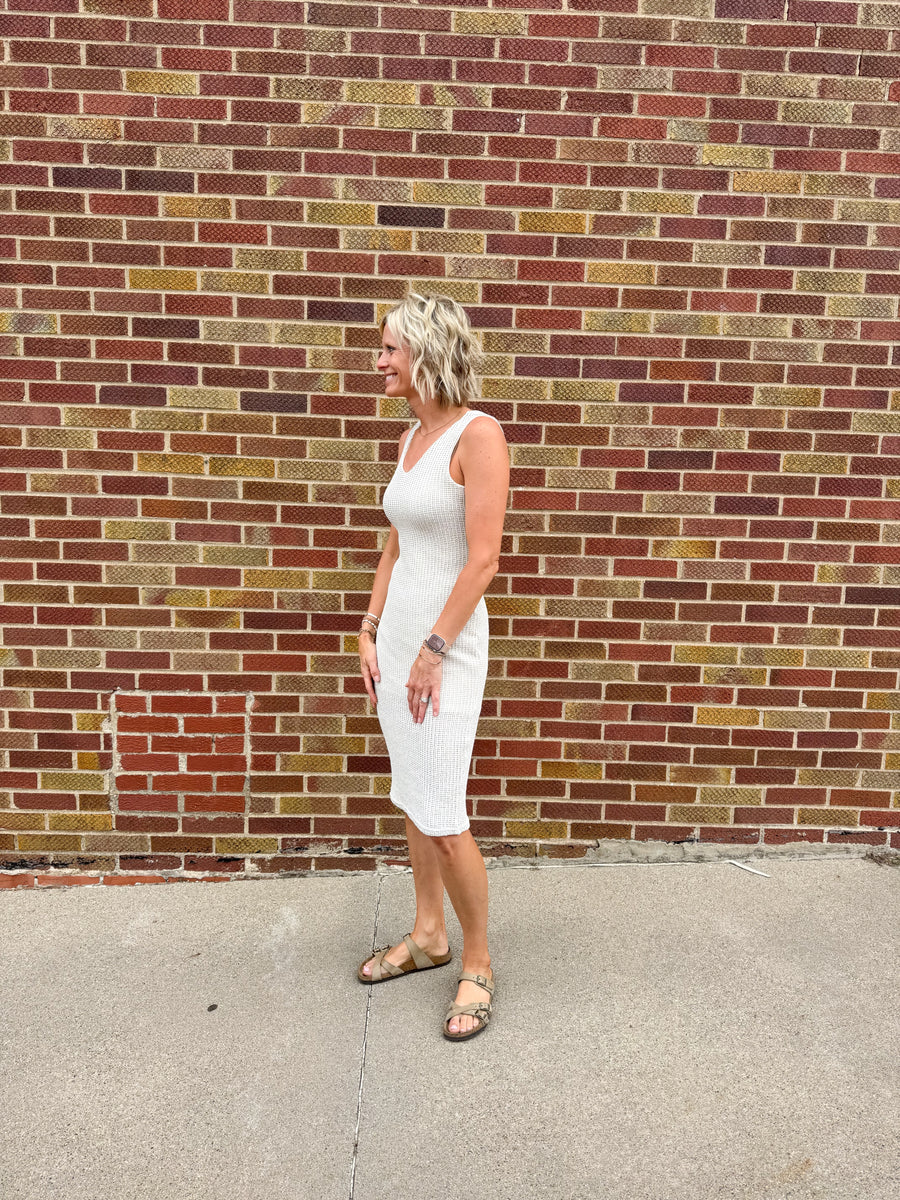 Sleeveless Knit Textured Midi Dress