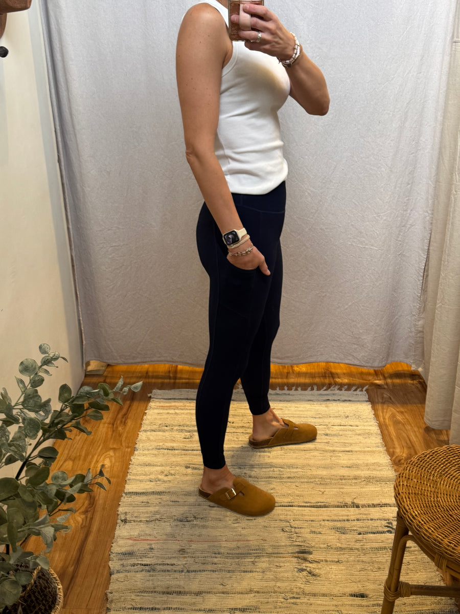 Nylon Ribbed Leggings w/Side Pocket