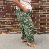 Plus Floral Printed Cropped Straight Pant