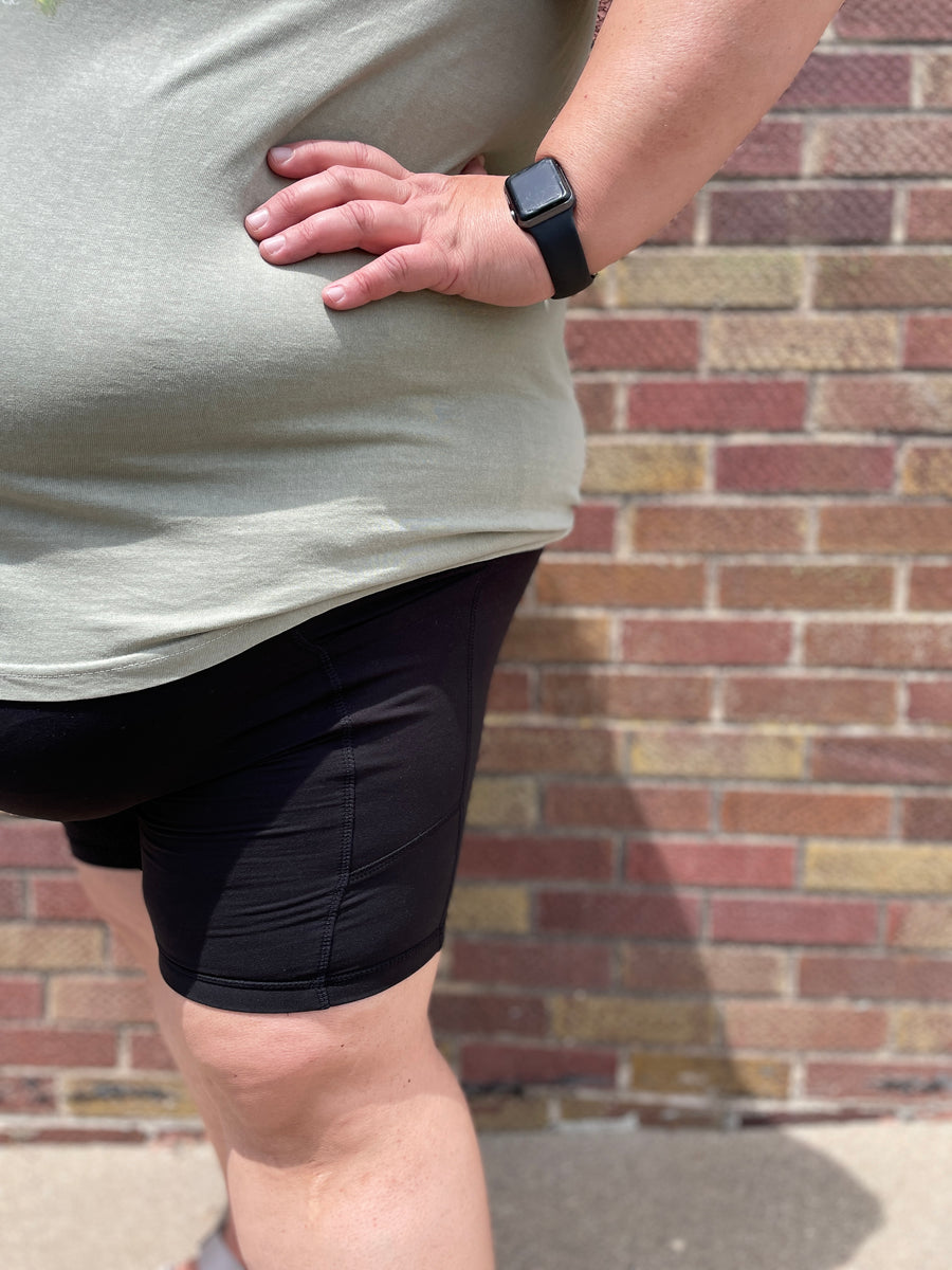 Plus 6" Biker Shorts W/ Side Pockets