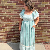 Floral Print Maxi Dress w/Flutter Sleeve