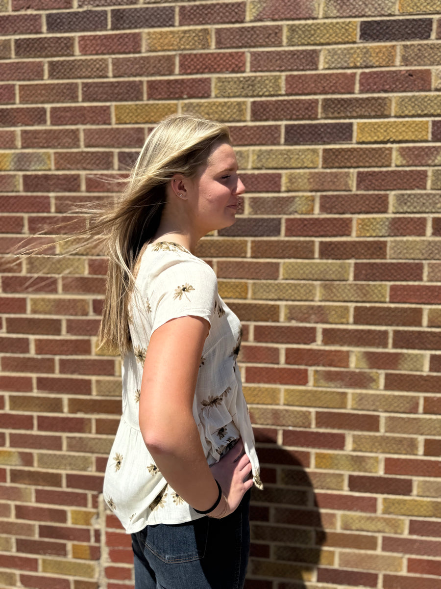 SS V-Neck Button Down Floral Print Top