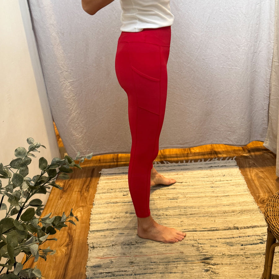 Nylon Ribbed Leggings w/Side Pocket