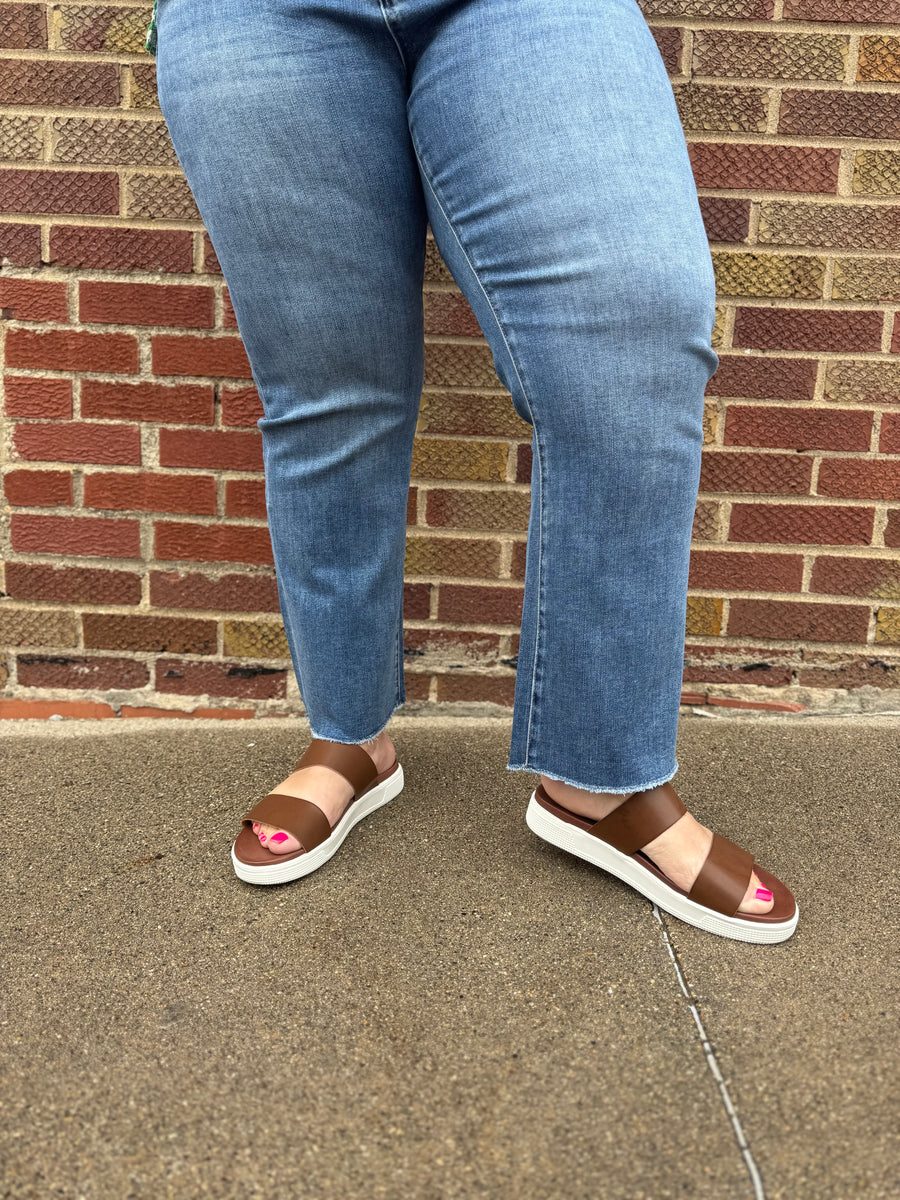 Mid Rise Boot Cut Crop Mica Jean