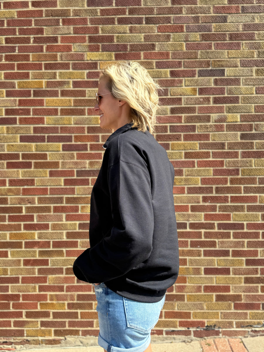 Black 1/4 Zip Wolves Sweatshirt