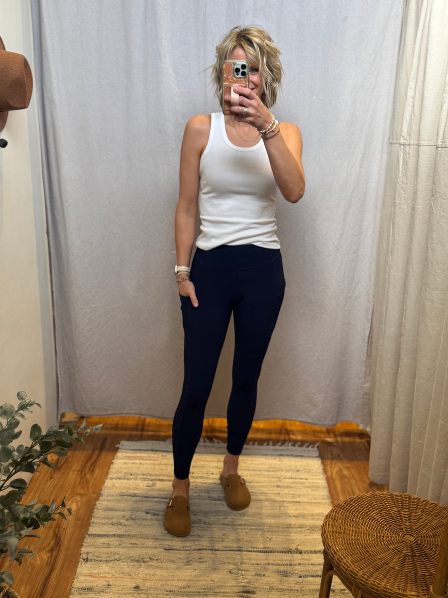 Nylon Ribbed Leggings w/Side Pocket