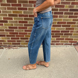 Judy Blue Petite Marlow Arc Barrel Jean