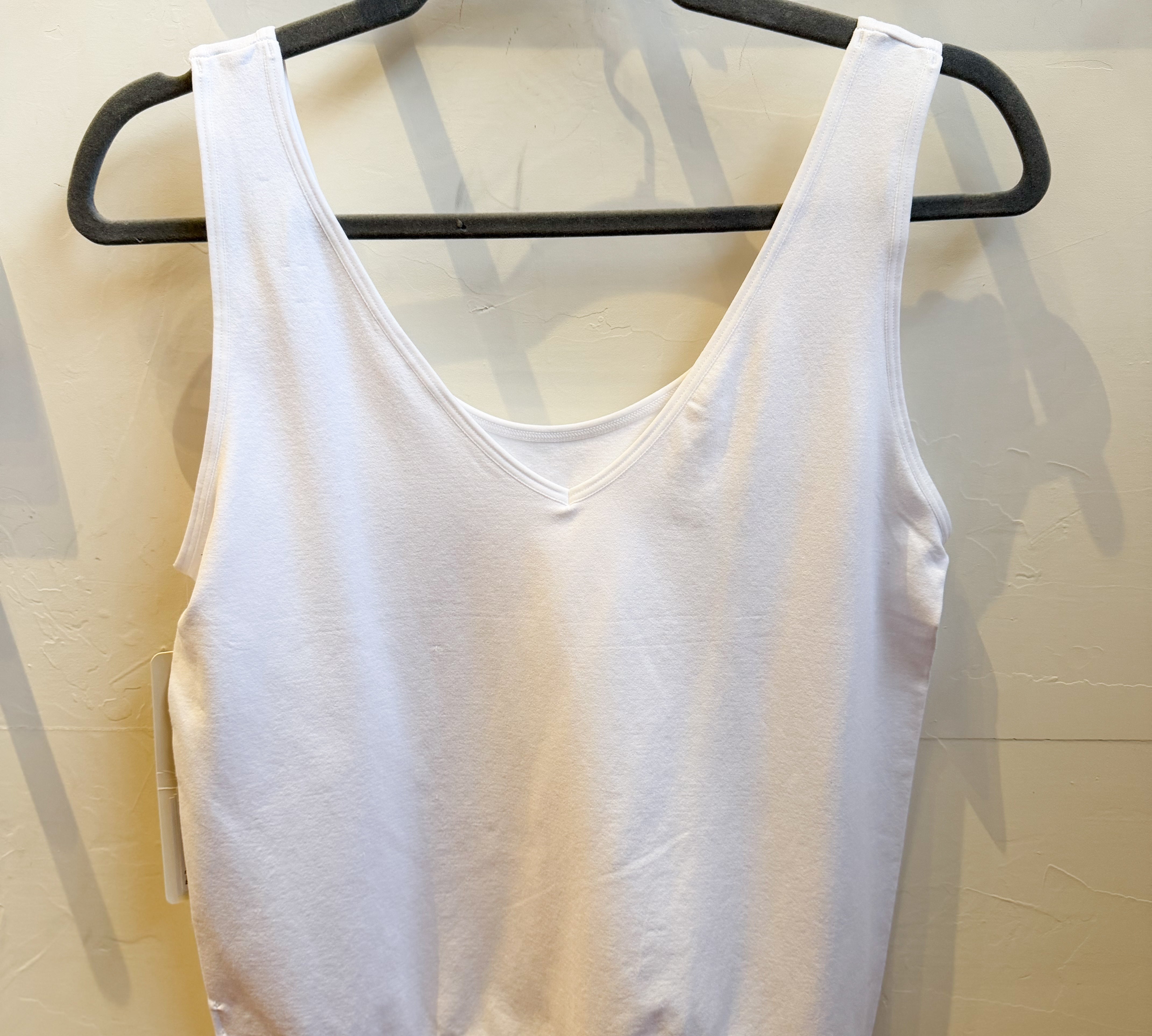 Reversible Neckline Seamless Tank