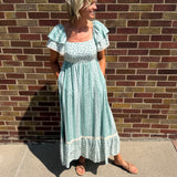 Floral Print Maxi Dress w/Flutter Sleeve