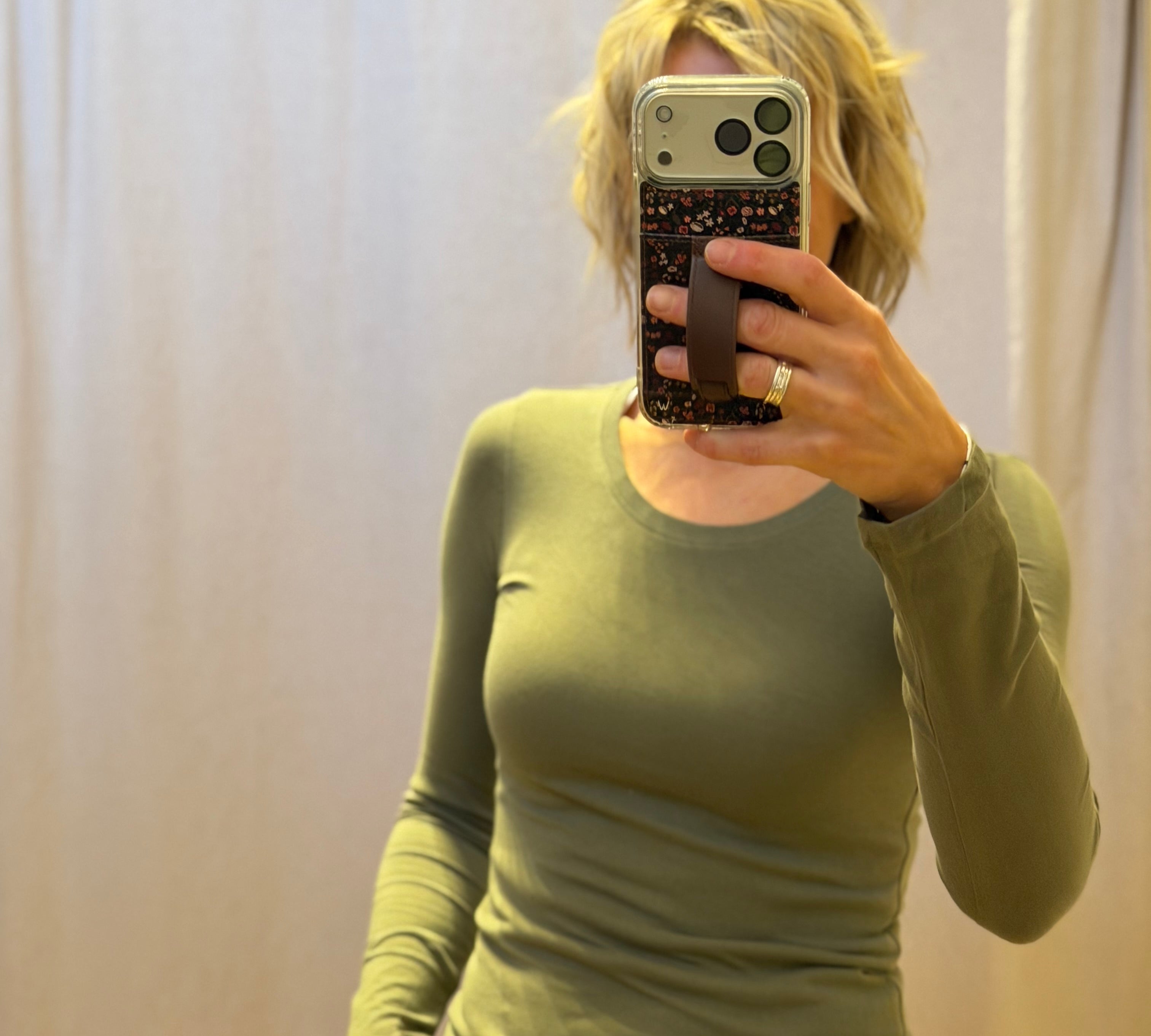Round Neck Long Sleeve Basic Top