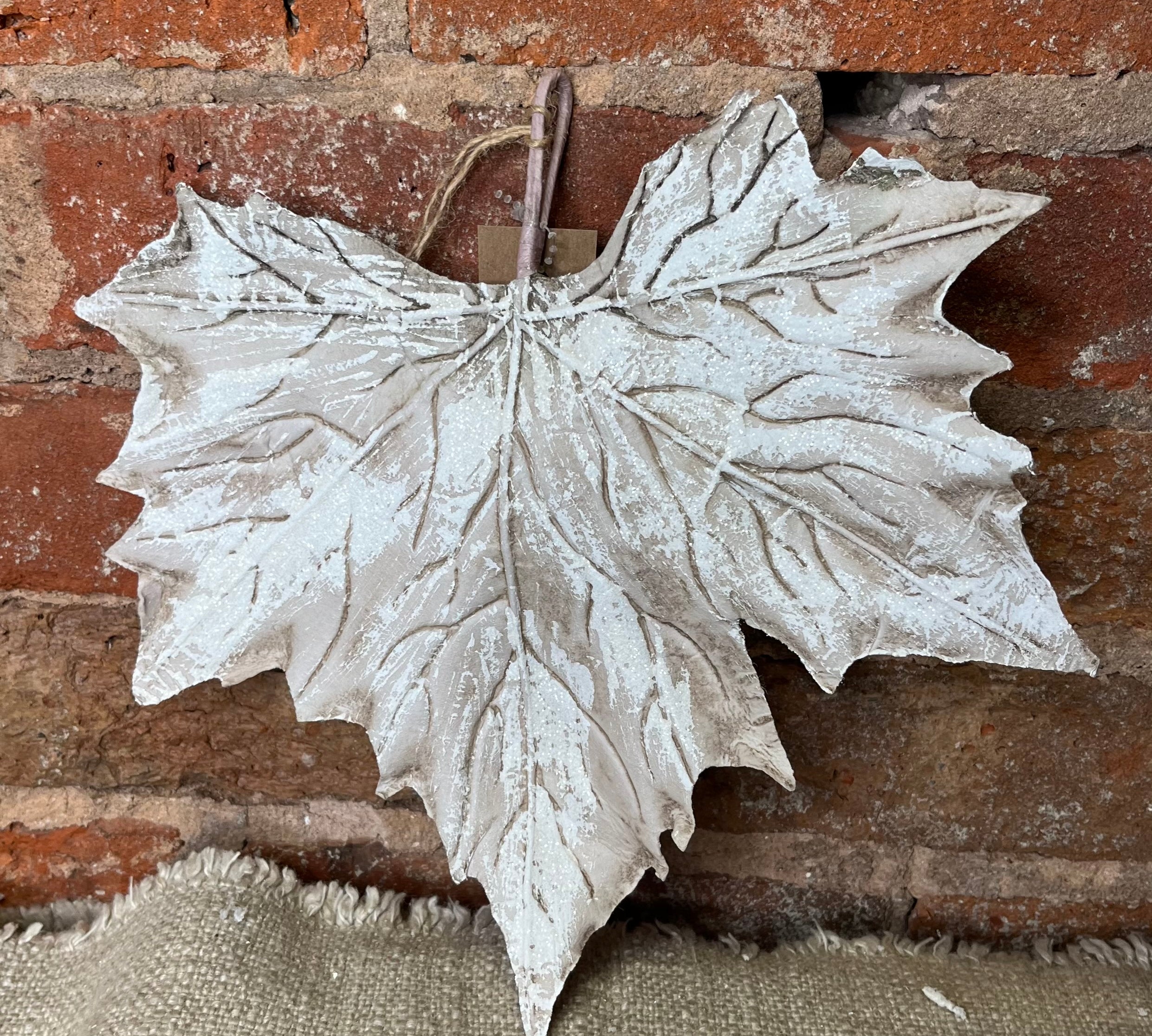 Distressed Glitter Maple Leaf 10”