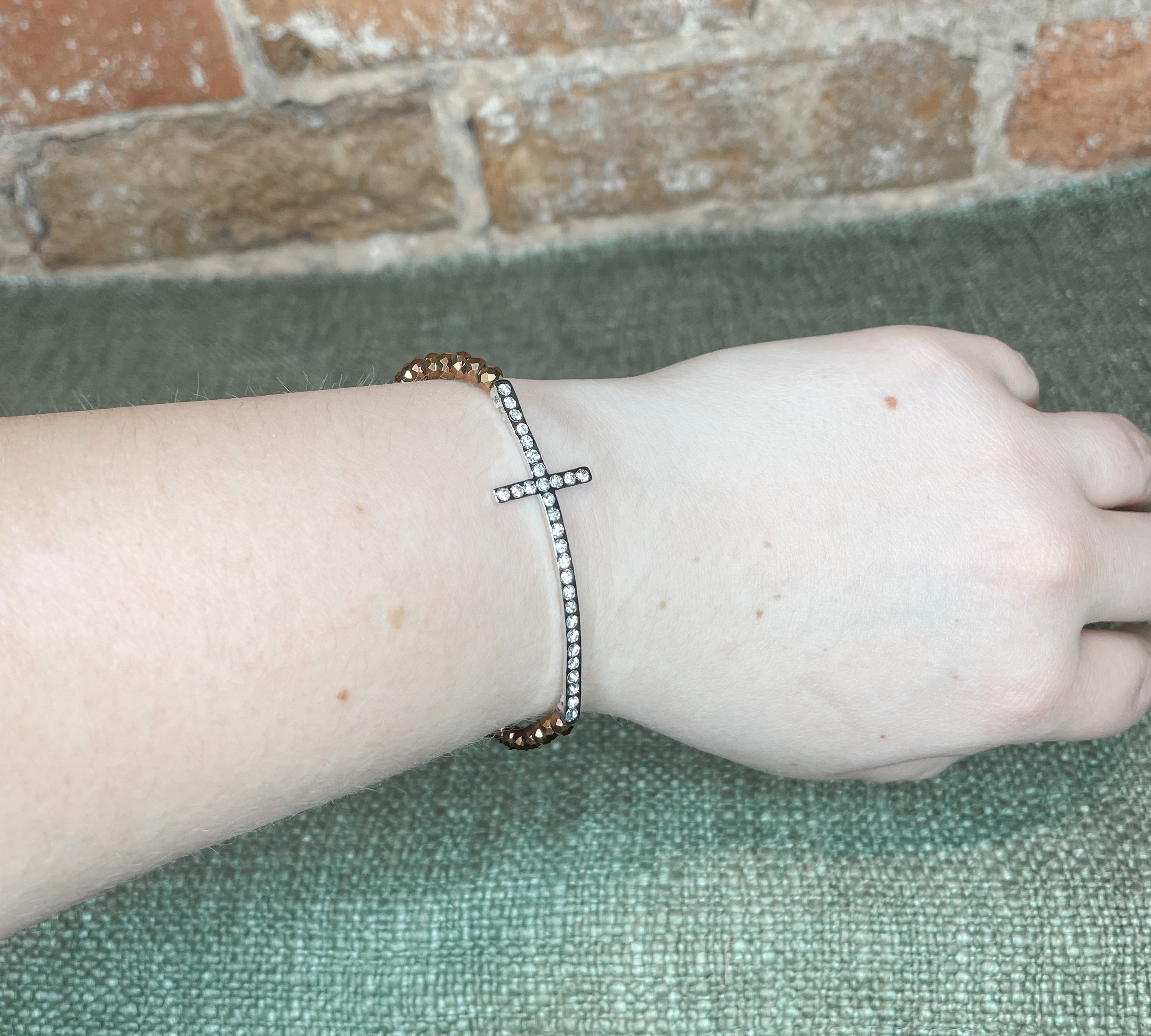 Stretchy Crystal Side Cross Bracelet