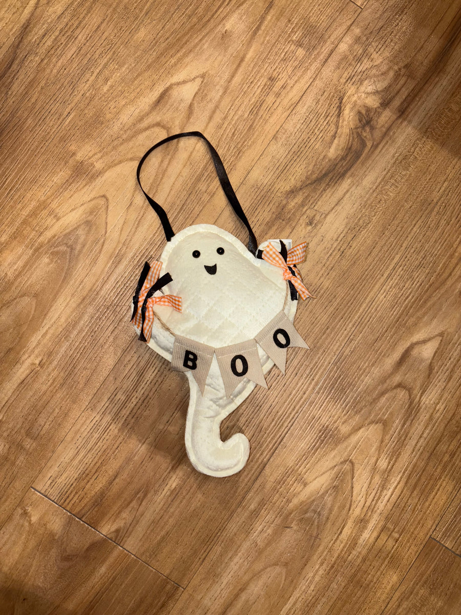 Ghost Hanger 14"