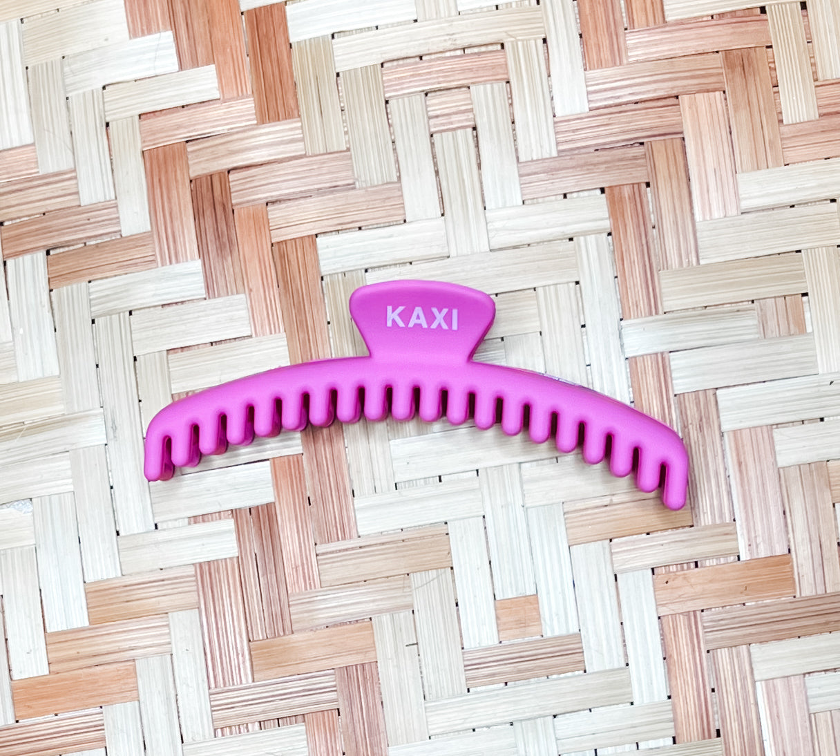 Midi Hold Everything Clip