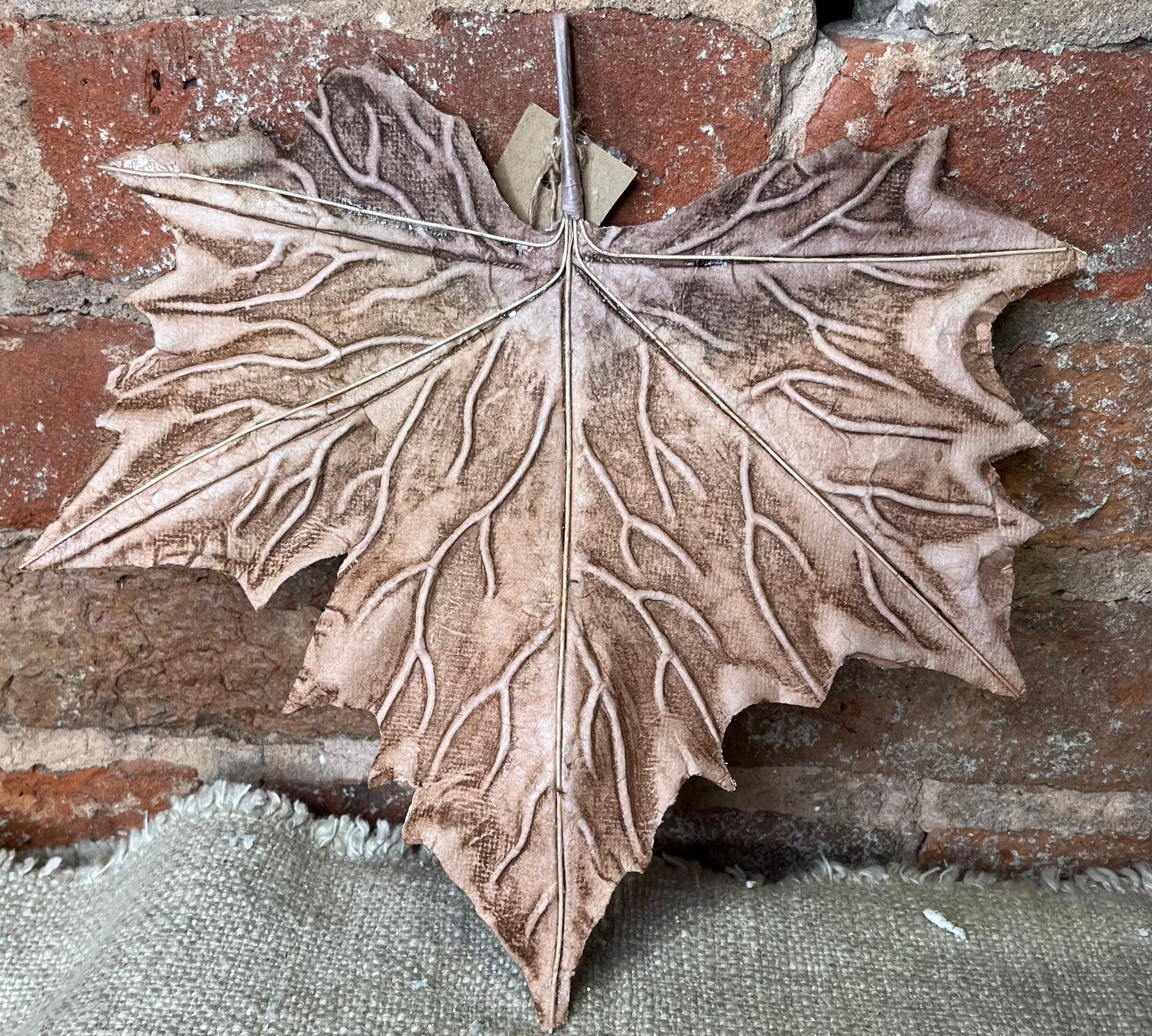 Distressed Glitter Maple Leaf 10”