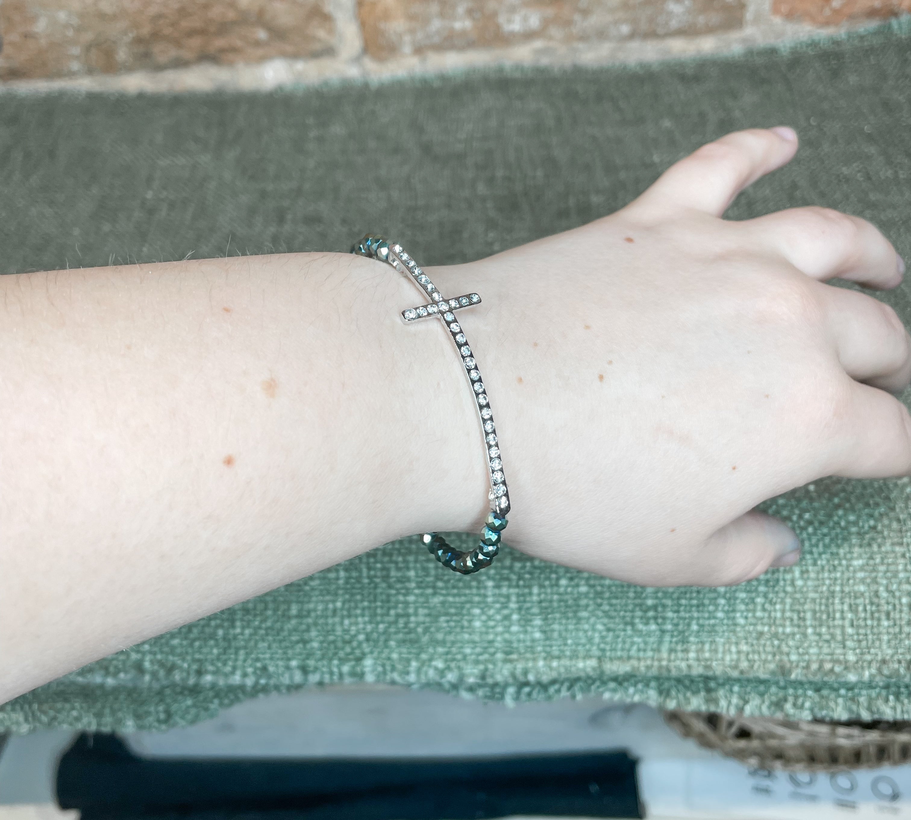 Stretchy Crystal Side Cross Bracelet