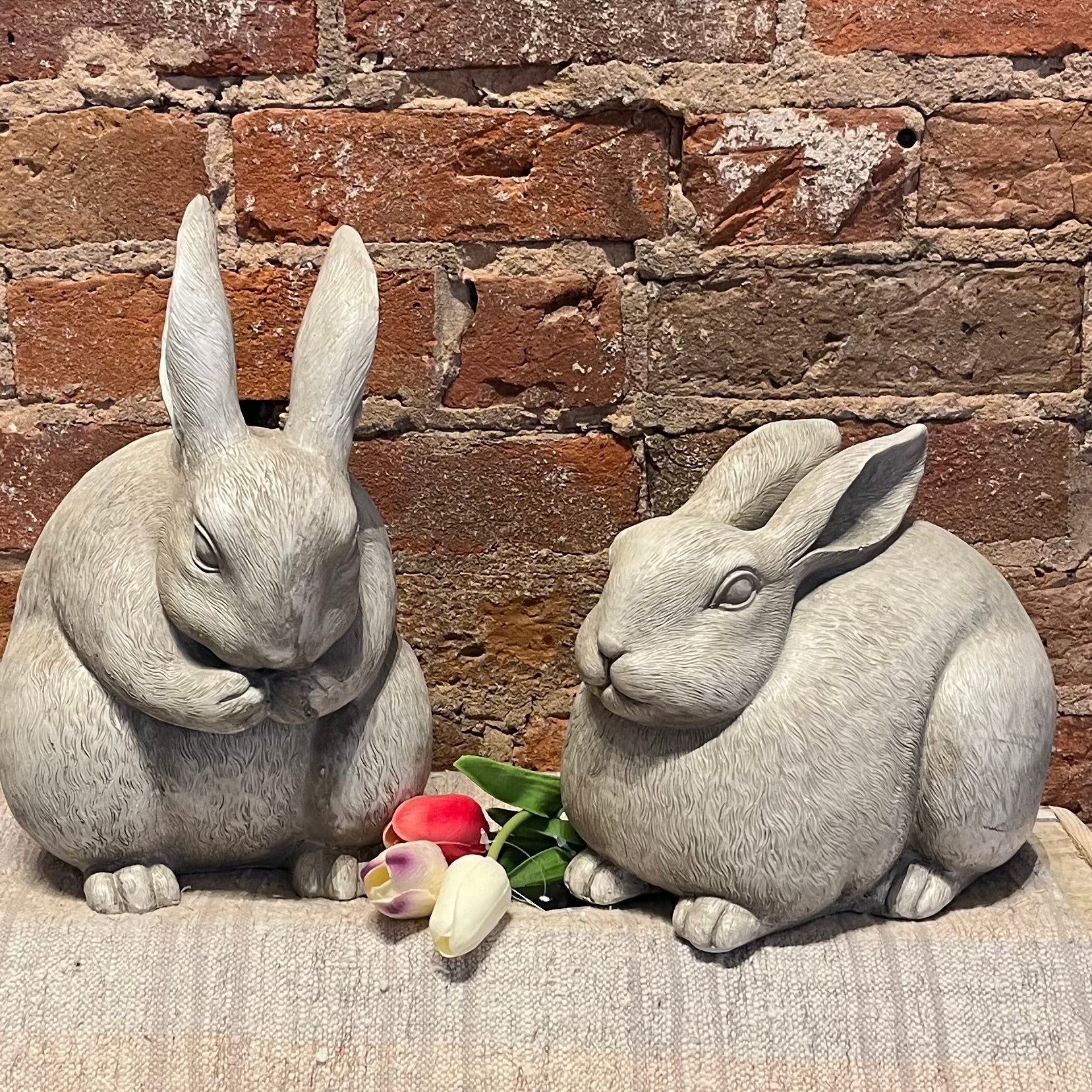 White Resin Rabbit – MarketPlaceManning