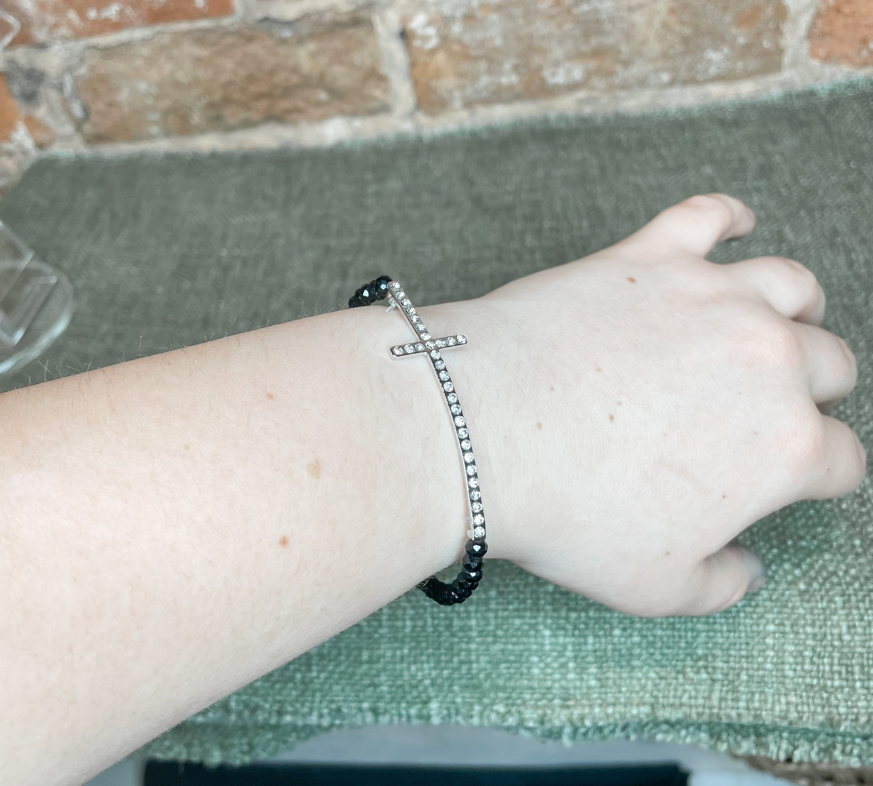 Stretchy Crystal Side Cross Bracelet