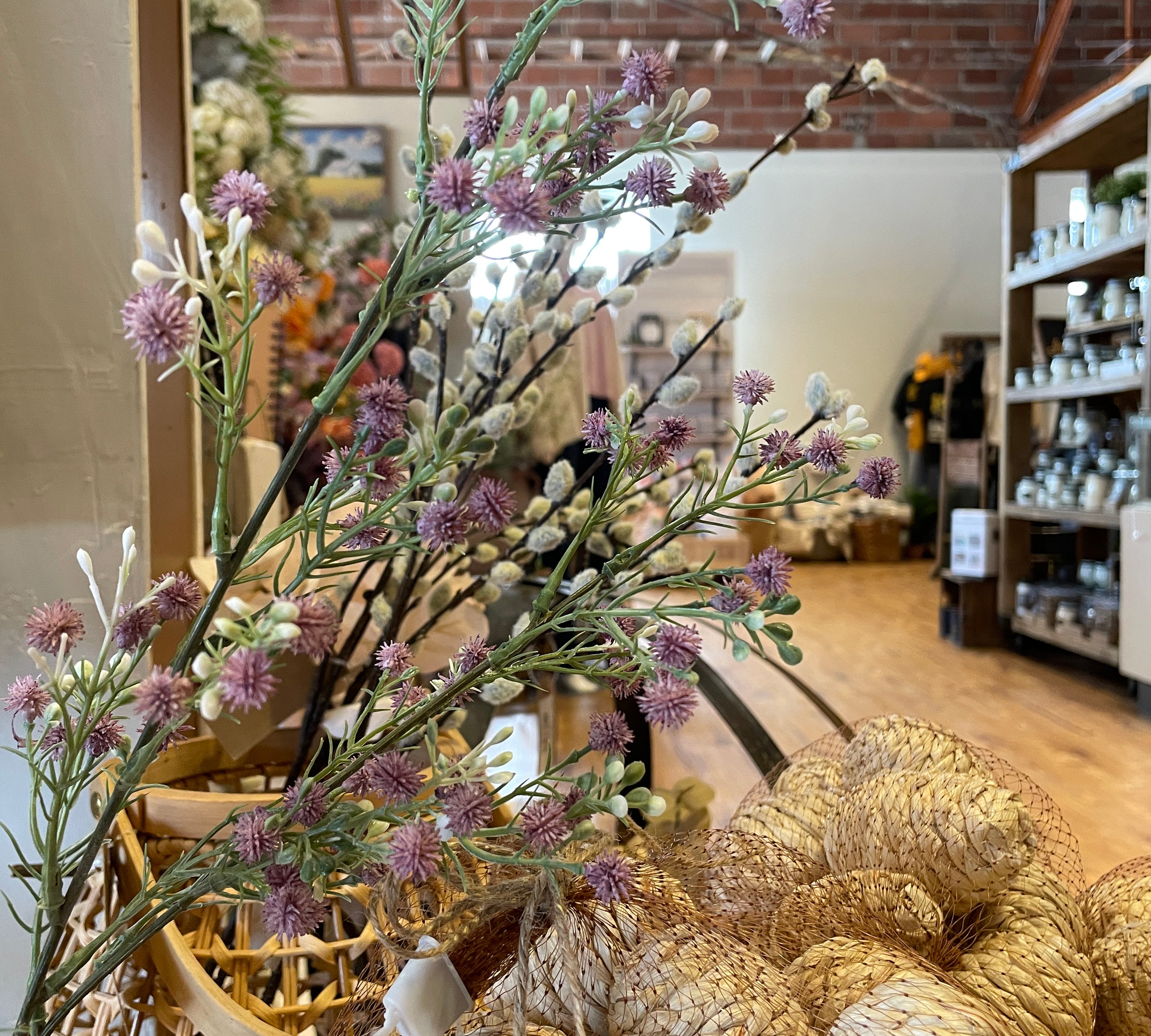 Baby's Breath & White Berry Stem 26"