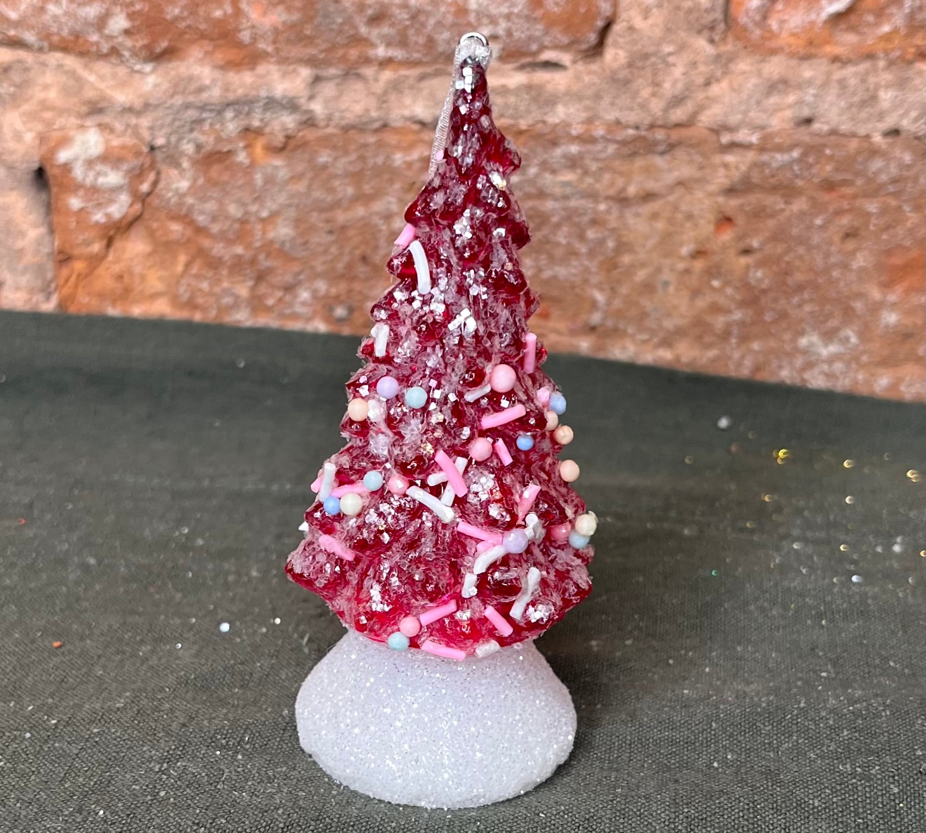 Lighted Sprinkle Tree Orn 4.25"