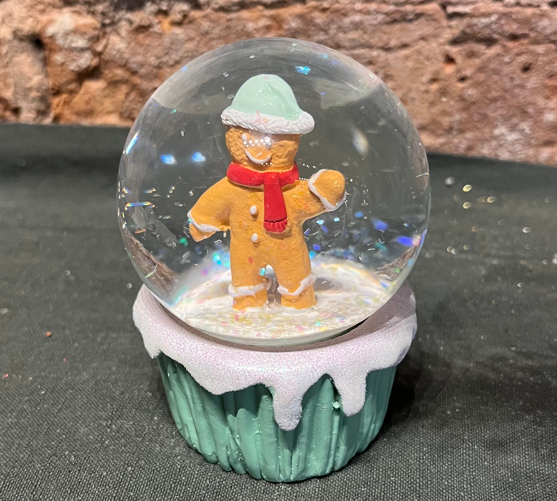 Gingerbread Cupcake 3.5"