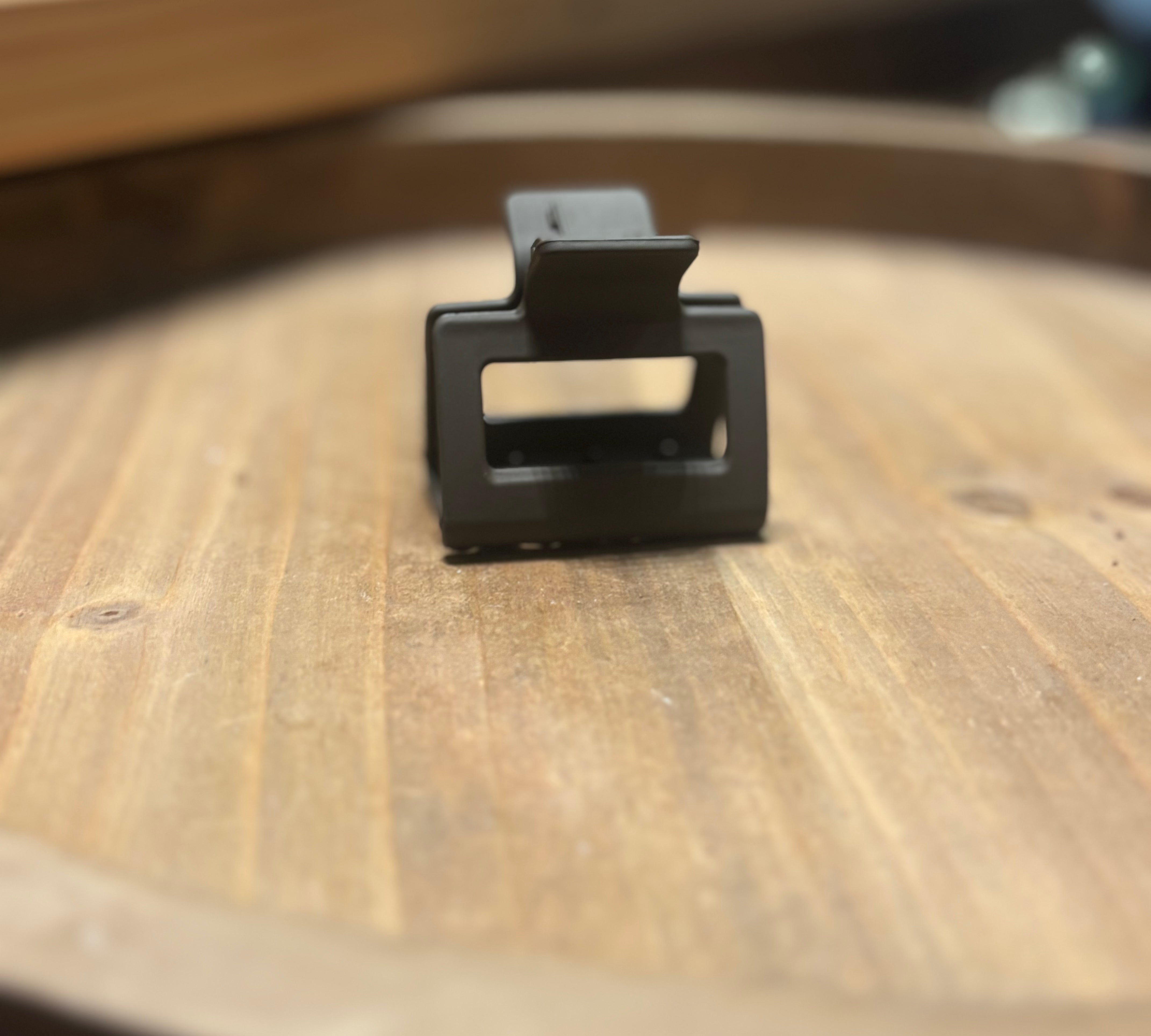 Small Matte Rectangle Hair Claw