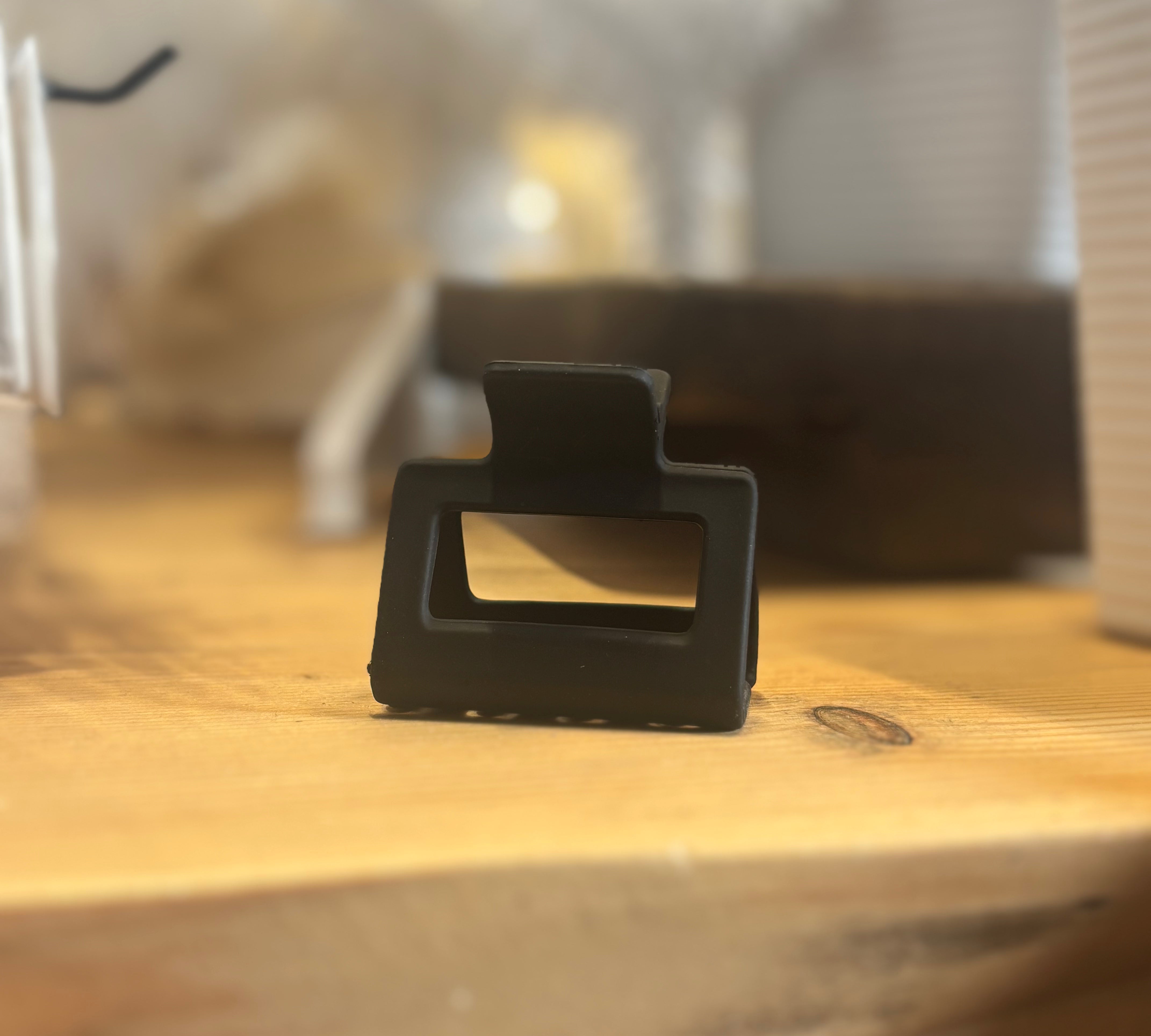 Small Matte Rectangle Hair Claw