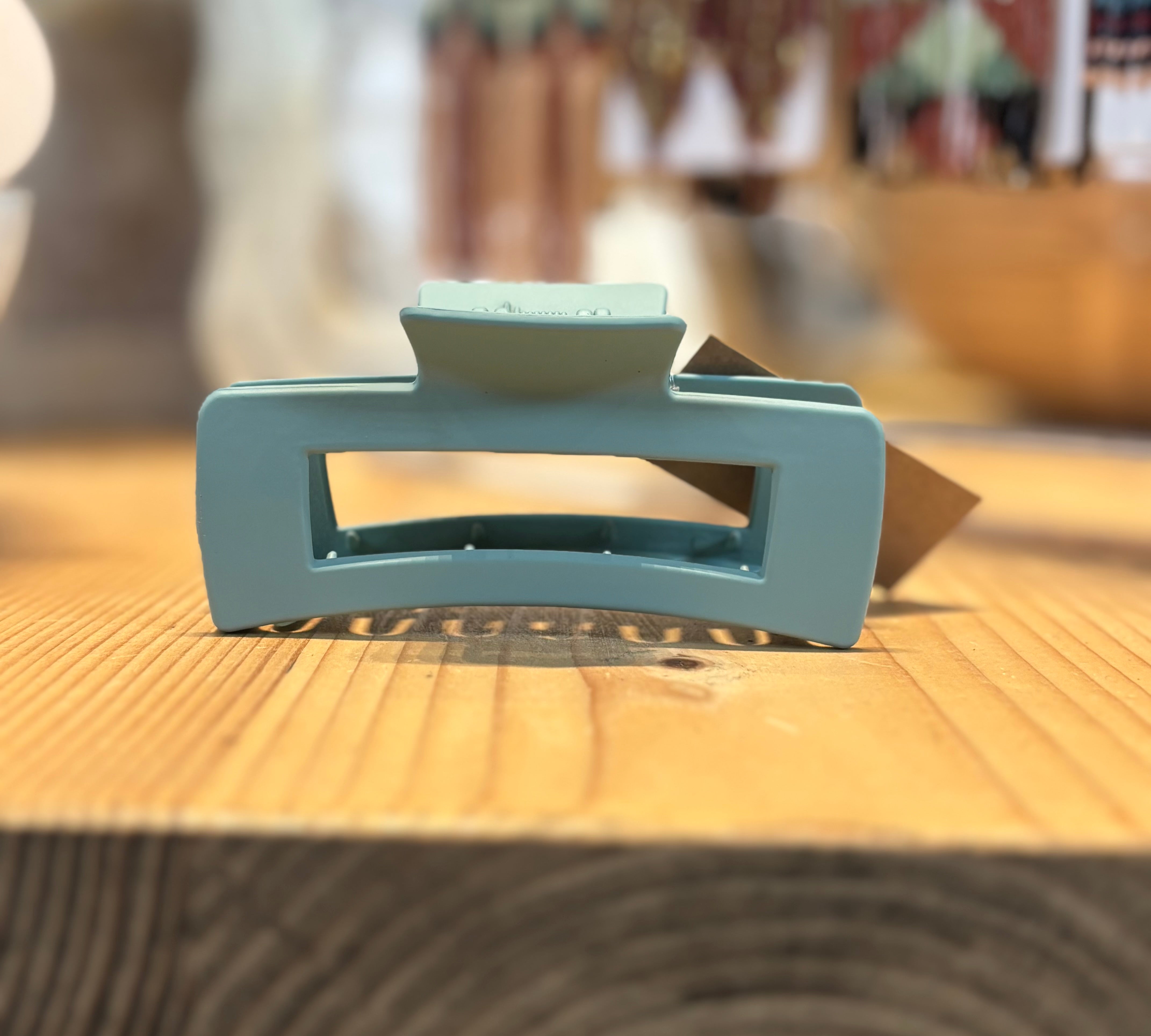 Matte Large Rectangle Hair Claw