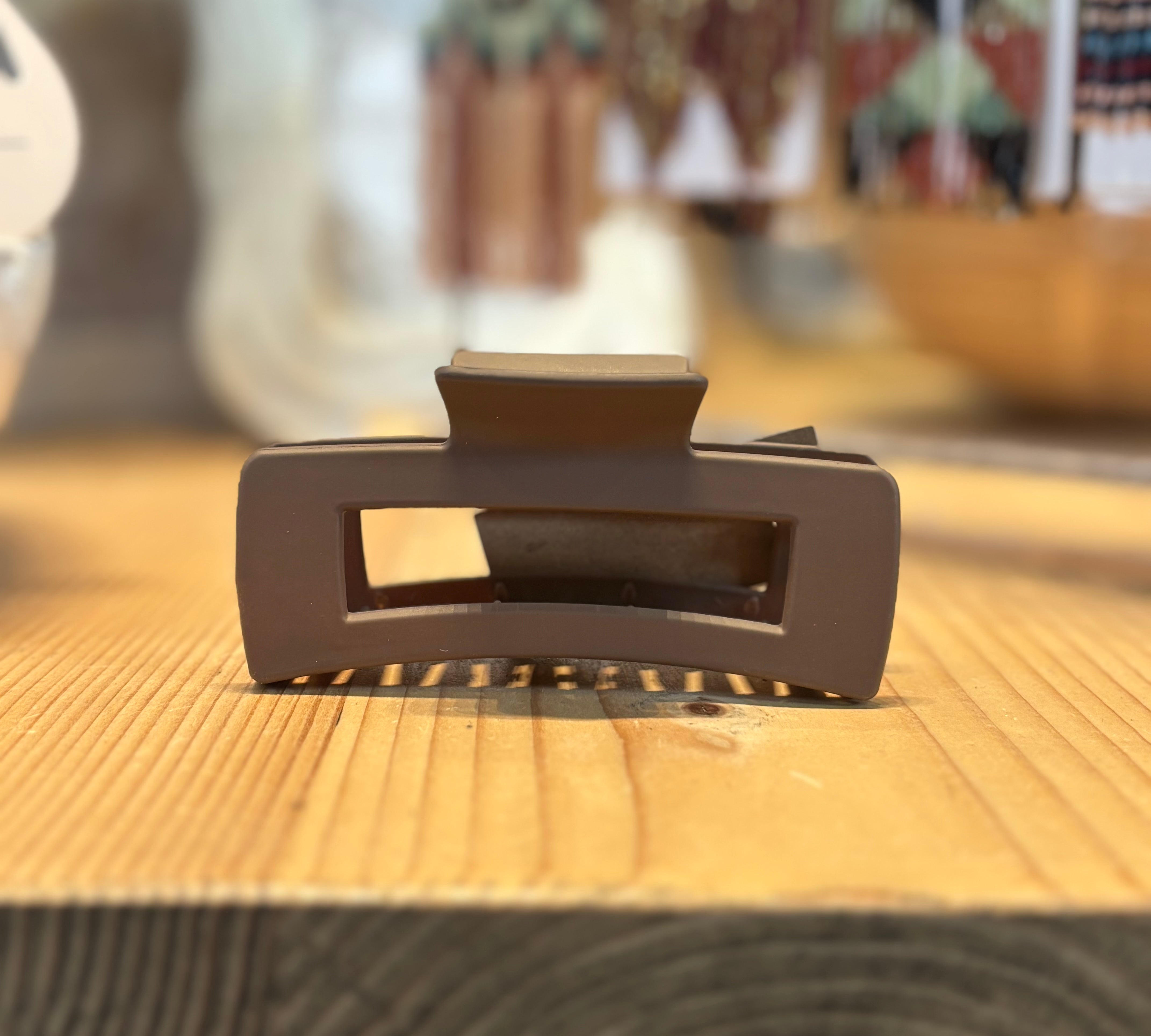 Matte Large Rectangle Hair Claw
