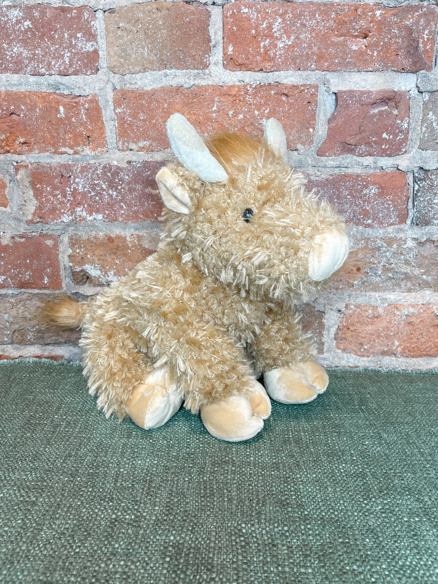 Hennie Highland Cow 9.5"