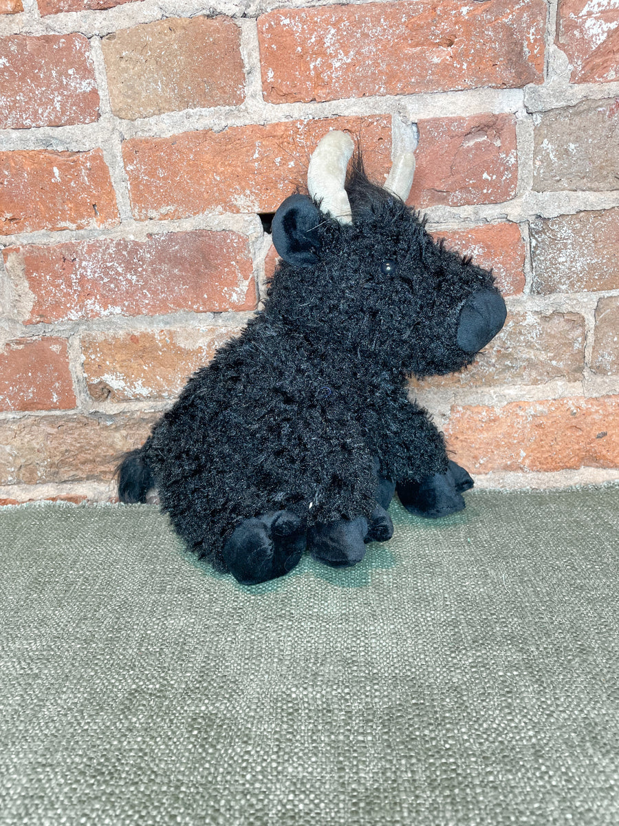 Hennie Highland Cow 9.5"