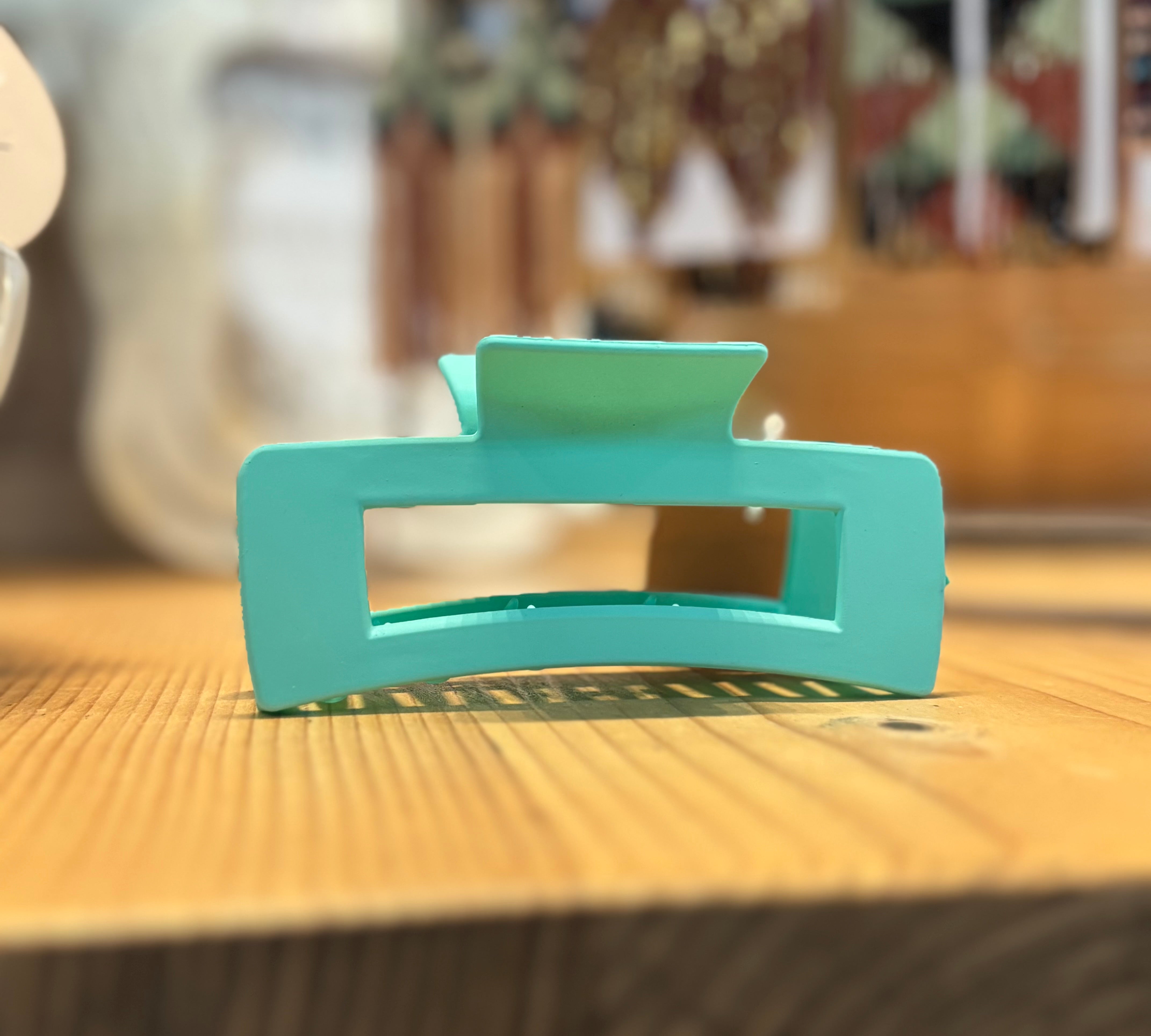 Matte Large Rectangle Hair Claw