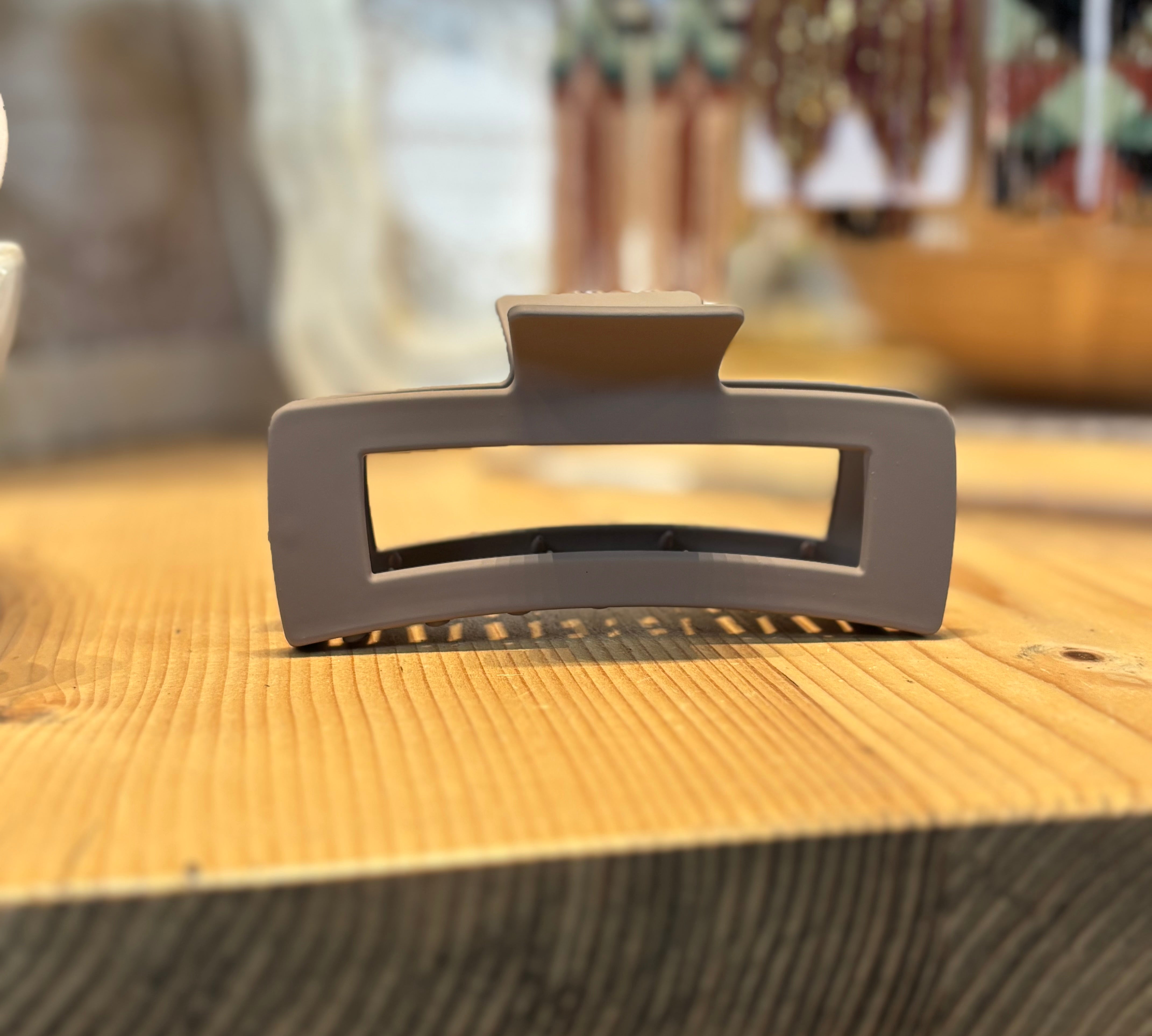 Matte Large Rectangle Hair Claw