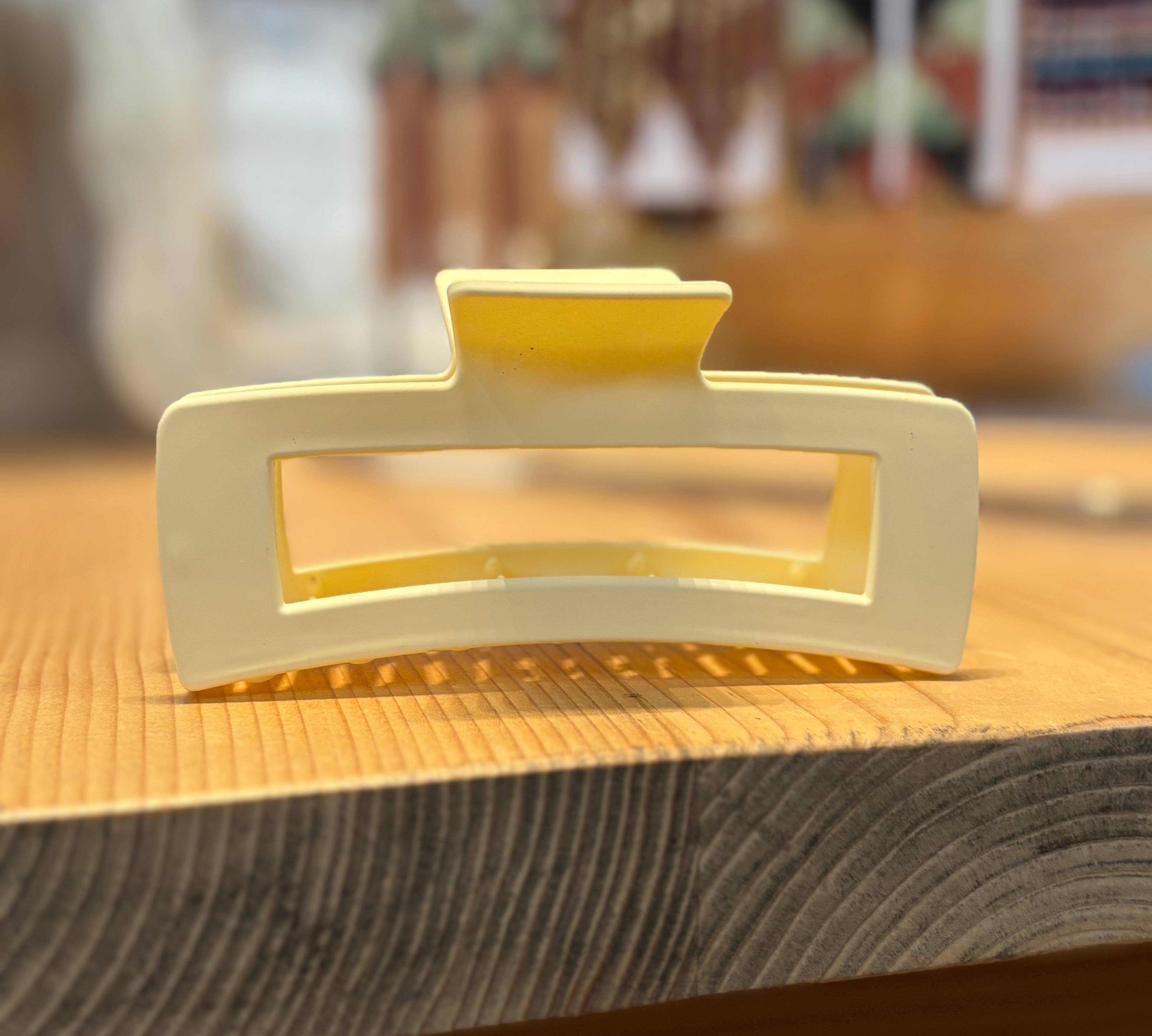 Matte Large Rectangle Hair Claw