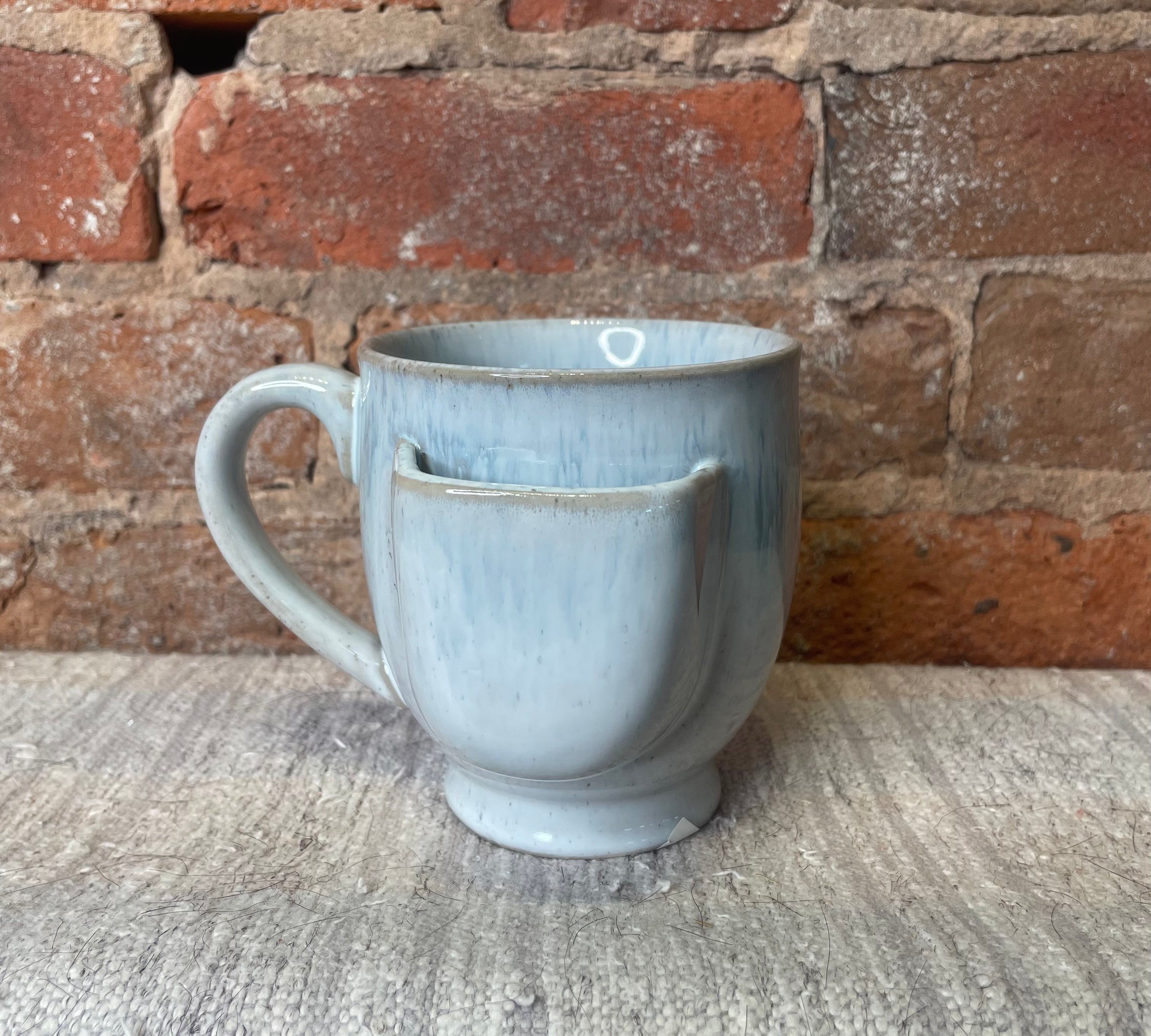 Stoneware Mug w/Tea Bag Holder