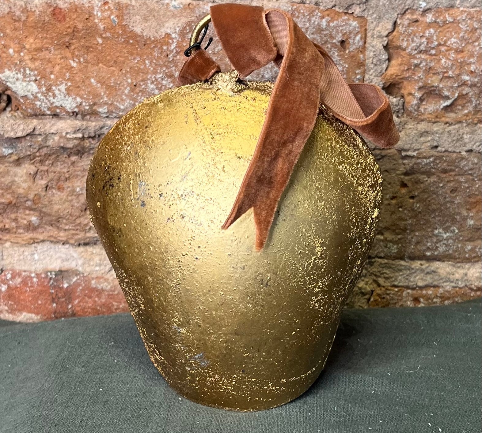 Antique Metal Bell Orn w/ Rose Velvet Ribbon