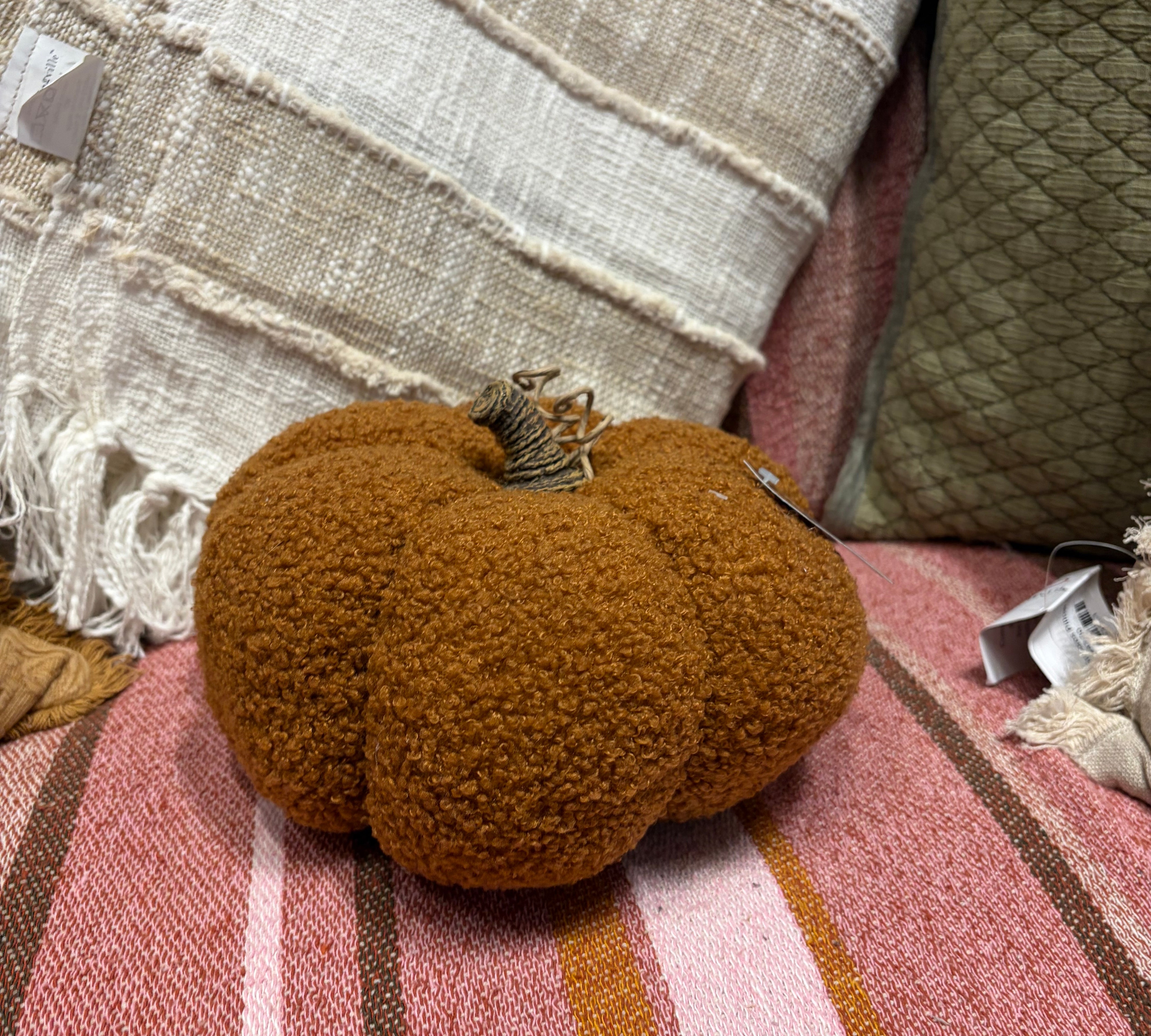 Boucle Pumpkin 6”